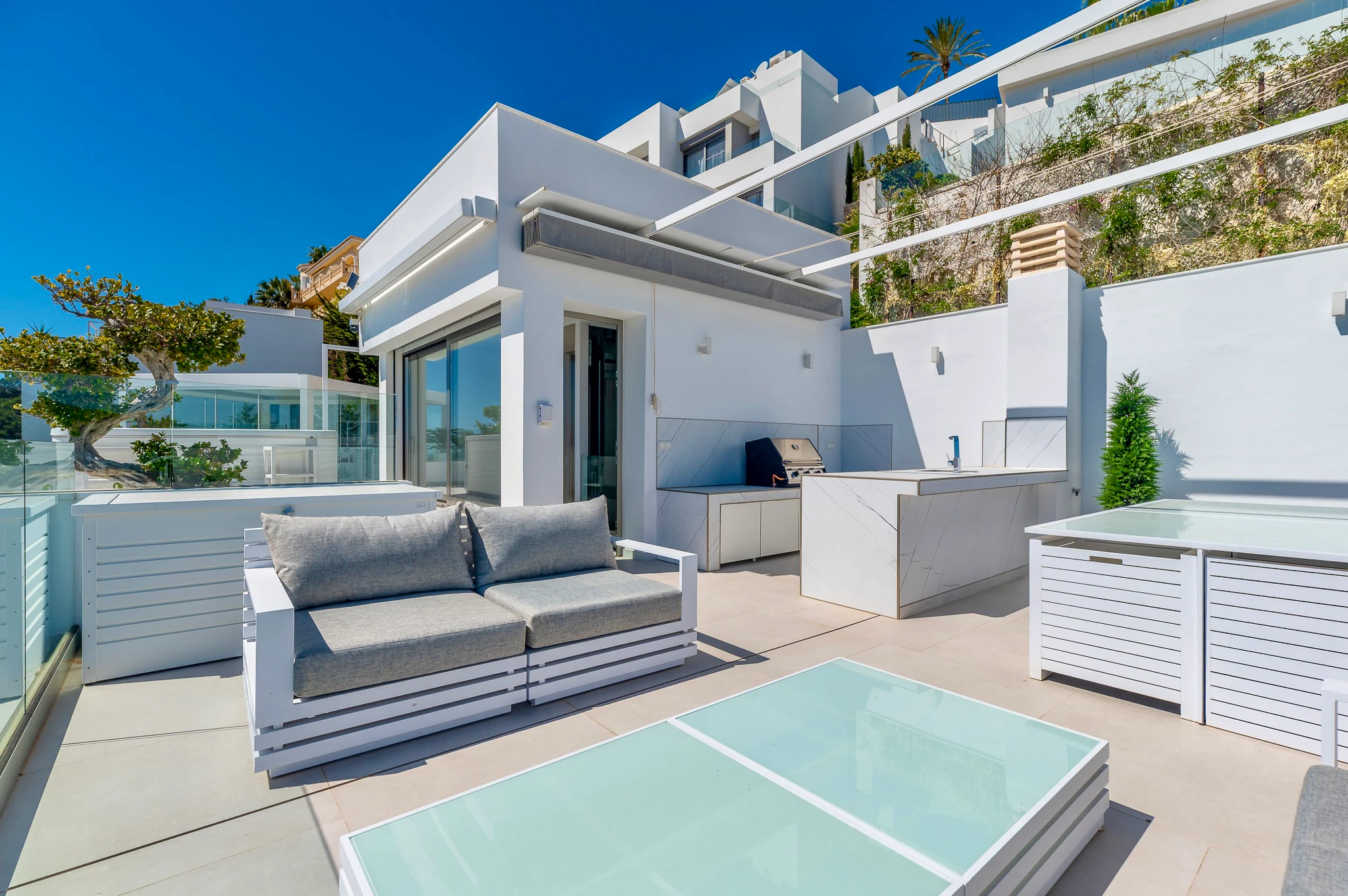 Excepcional Villa de Lujo en Moraira – Donde el Diseño, la Tecnología y las Vistas al Mar se Unen