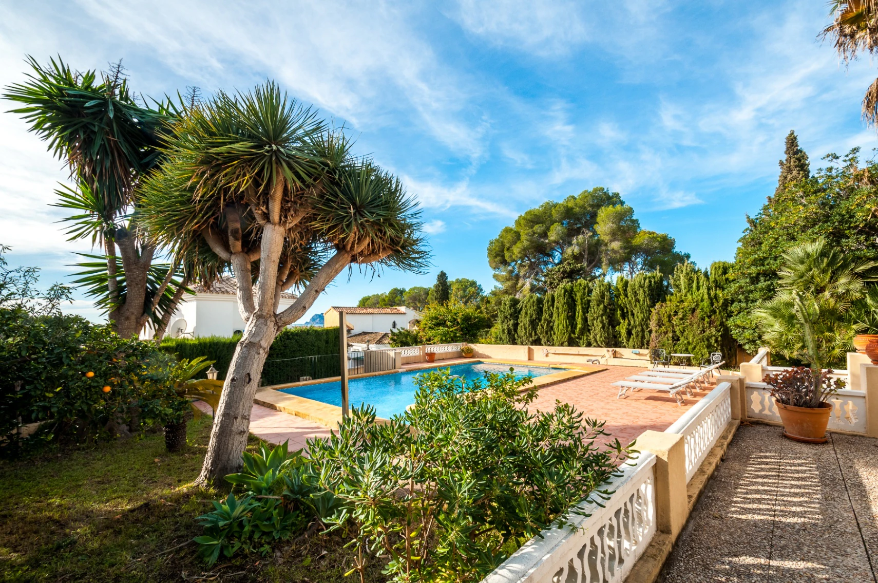 Villa con Vista al Mar en Venta en Moraira a Poca Distancia del Centro