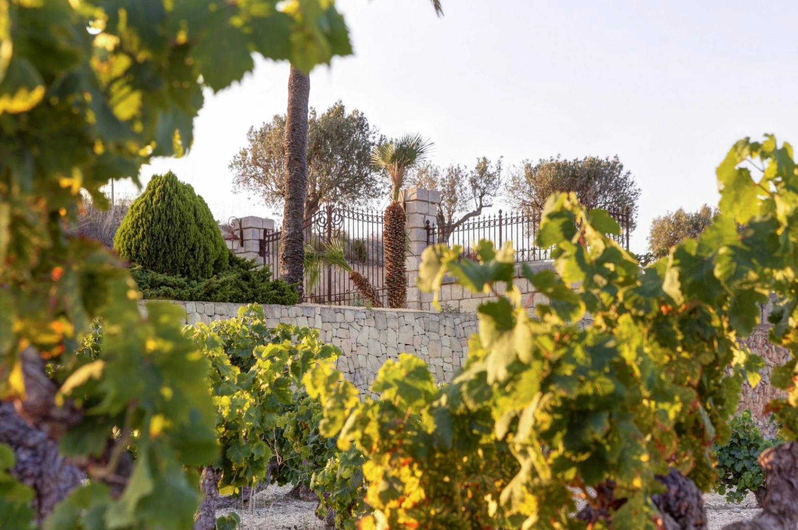 Finca de estilo rústico con imponentes vistas al mar a la venta en Moraira