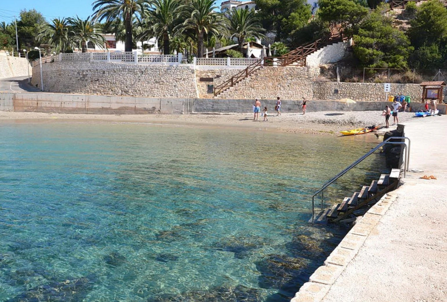 Villa Chalet Independiente en venta con 3 habitaciones en Benissa