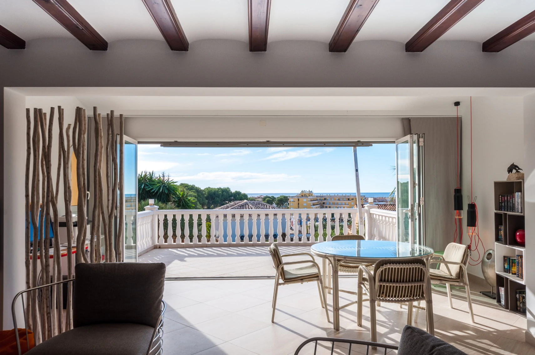 Villa con Vista al Mar en Venta en Moraira a Poca Distancia del Centro