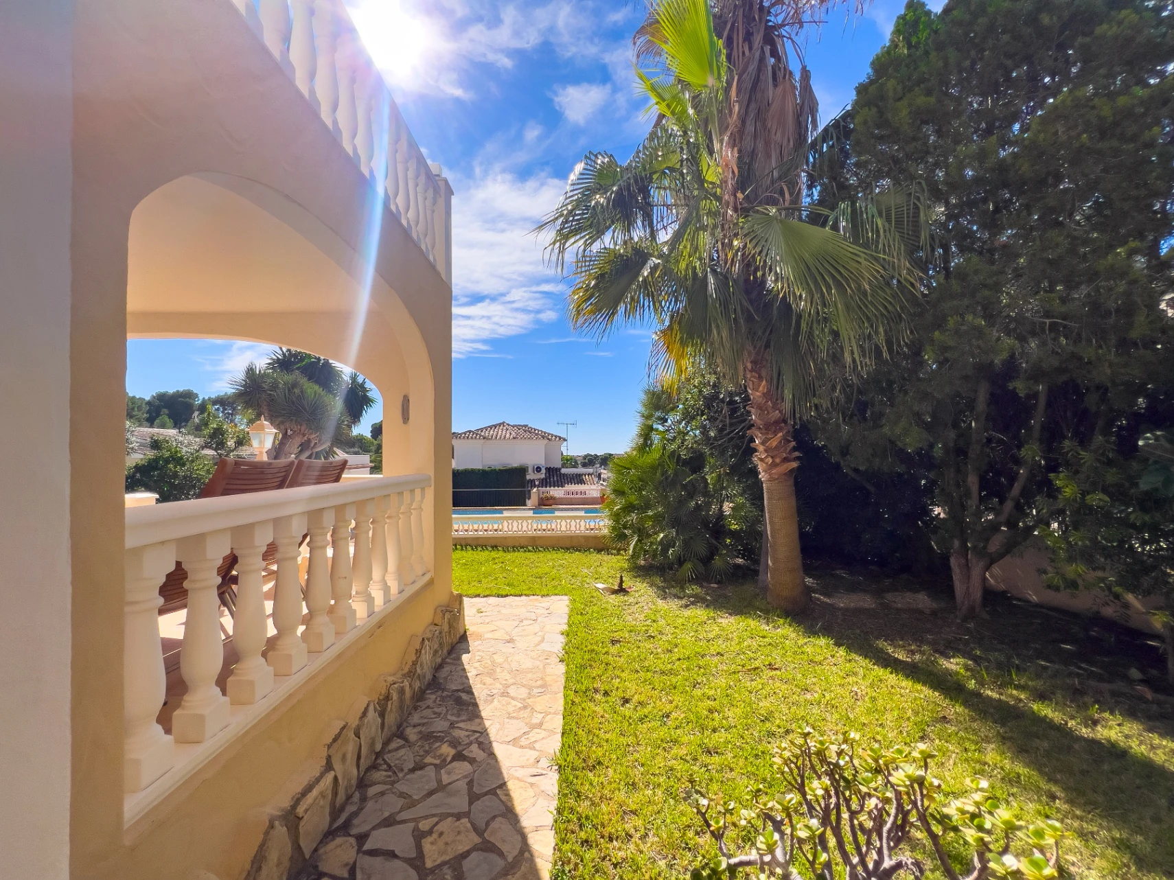Villa con Vista al Mar en Venta en Moraira a Poca Distancia del Centro