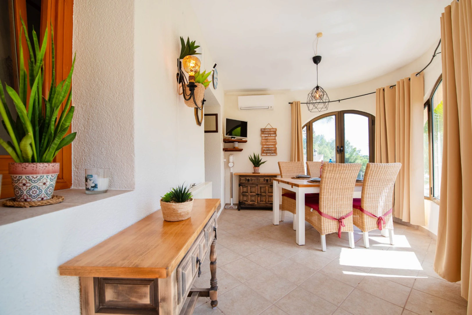 Villa Chalet Independiente en venta con 3 habitaciones en Benissa