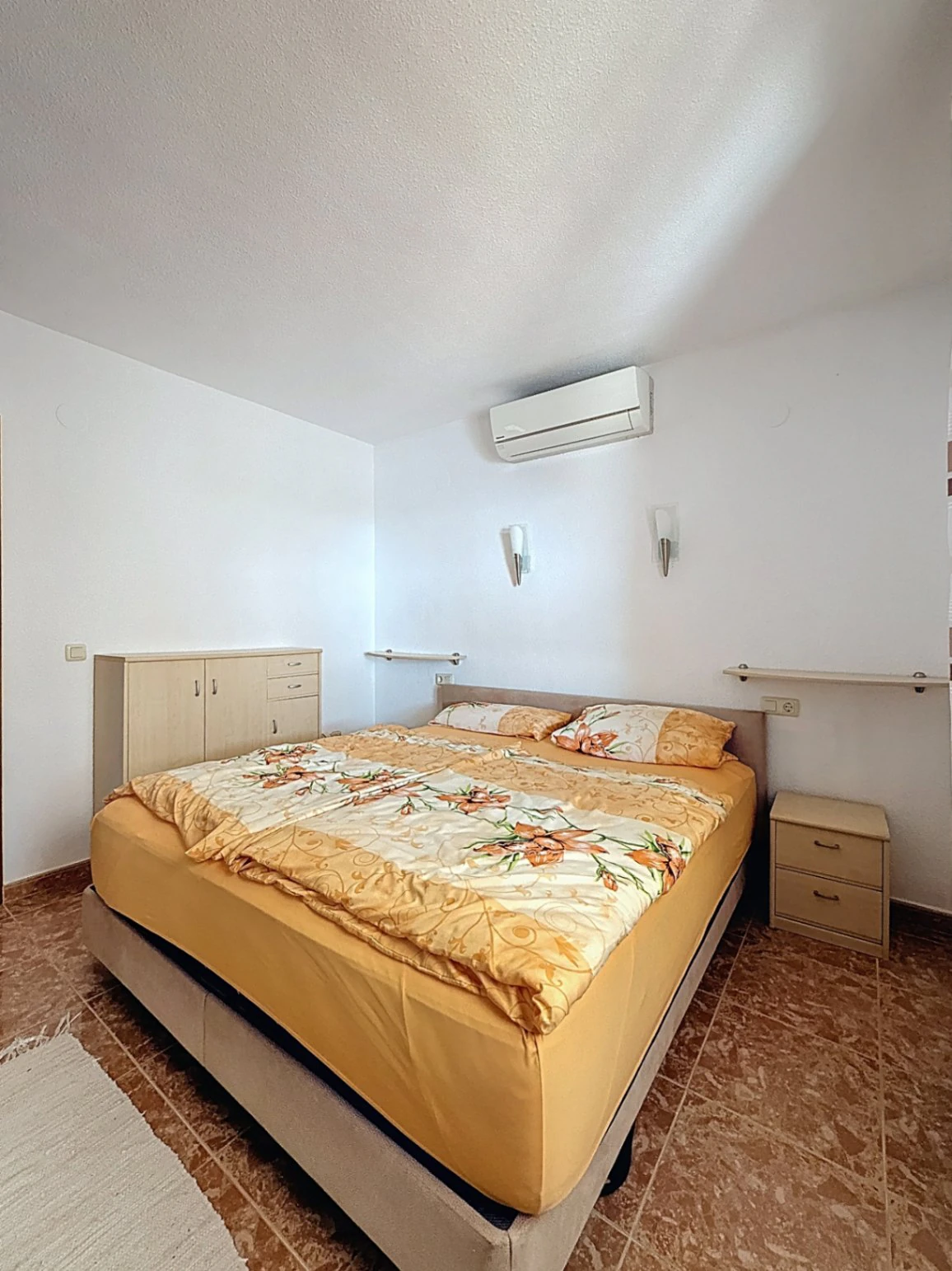 Villa de 3 dormitorios y 3 baños con vista al mar, con vistas al parque natural en Cumbre del Sol.