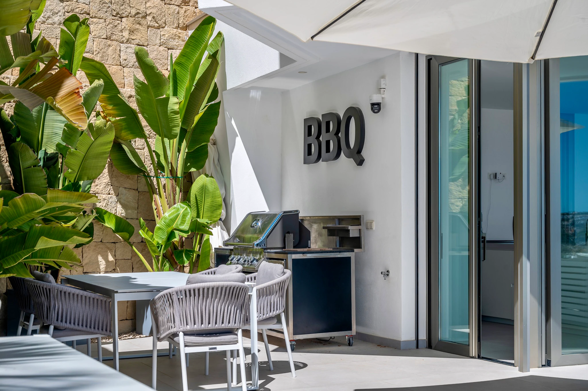 Excepcional Villa de Lujo en Moraira – Donde el Diseño, la Tecnología y las Vistas al Mar se Unen