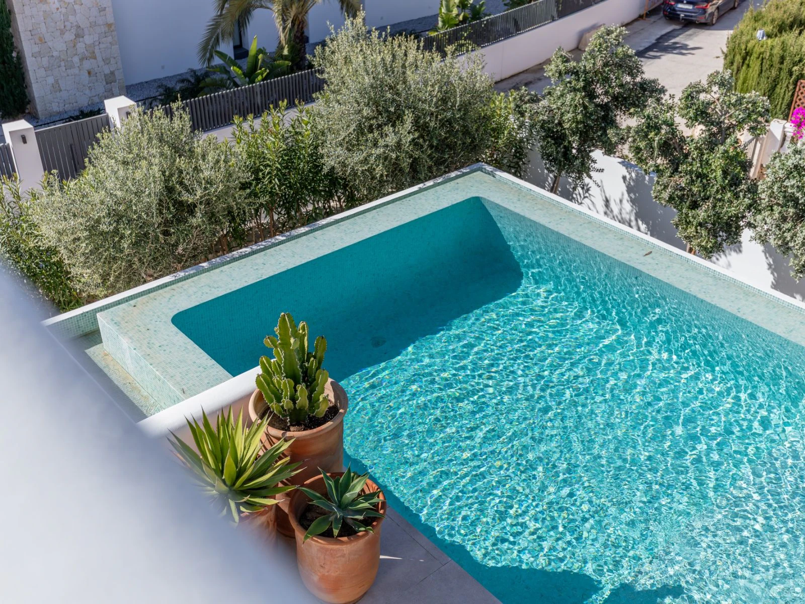 Exclusiva Villa de Lujo Estilo Ibiza a Solo 1 km del Mar en Moraira