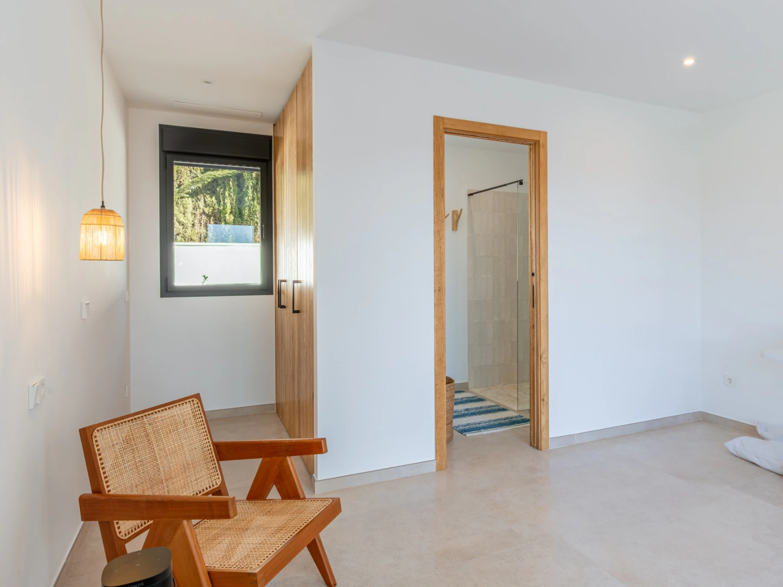 Exclusiva Villa de Lujo Estilo Ibiza a Solo 1 km del Mar en Moraira
