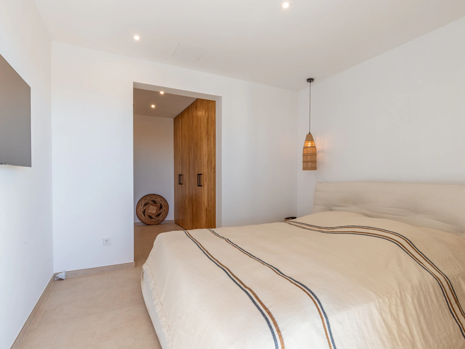 Exclusiva Villa de Lujo Estilo Ibiza a Solo 1 km del Mar en Moraira