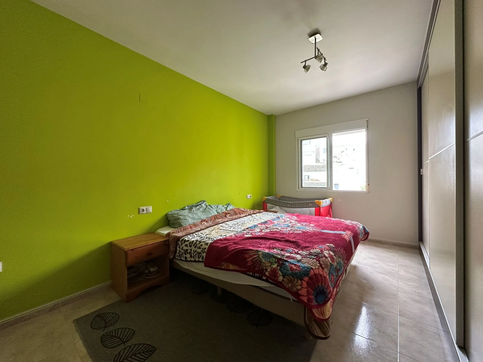 Apartamento con gran terraza en la azotea, garaje y trastero