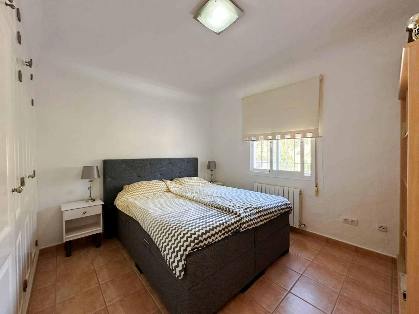 Villa con dos viviendas independientes, bonitas vistas al mar y a un paso de Moraira