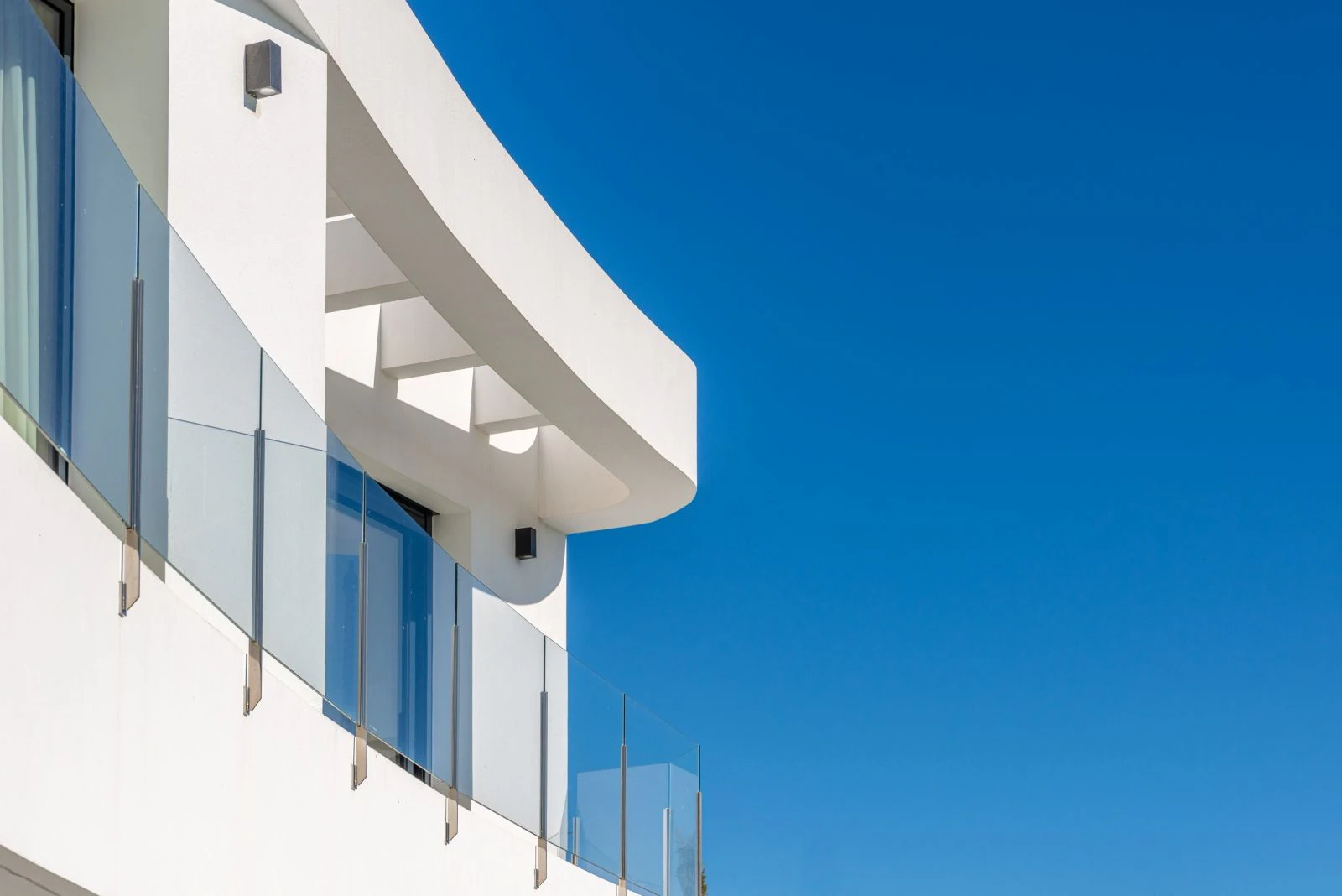 Impressive modern villa with sea views and total luxury