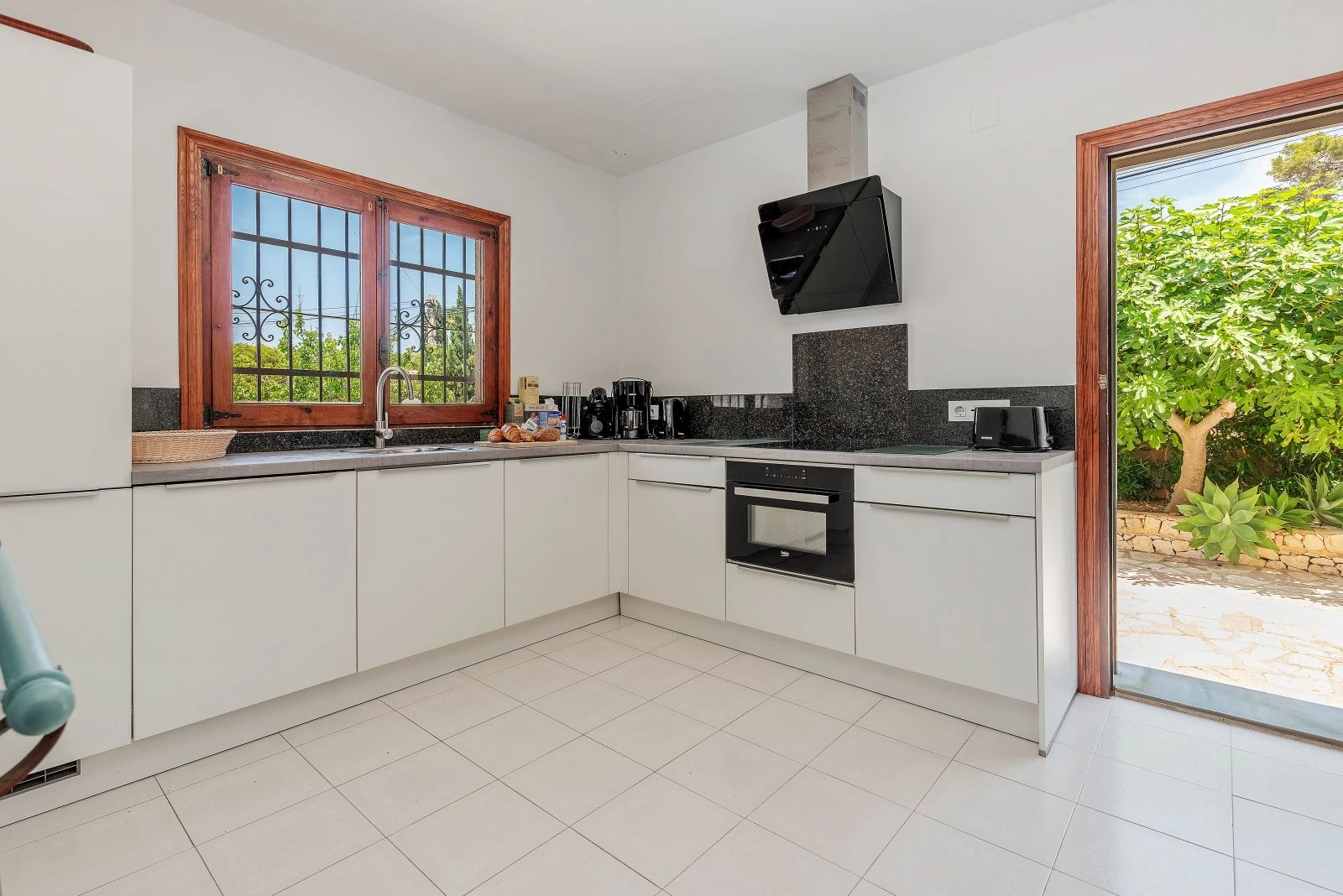 Espaciosa villa con 7 dormitorios, a un paso del centro de Moraira