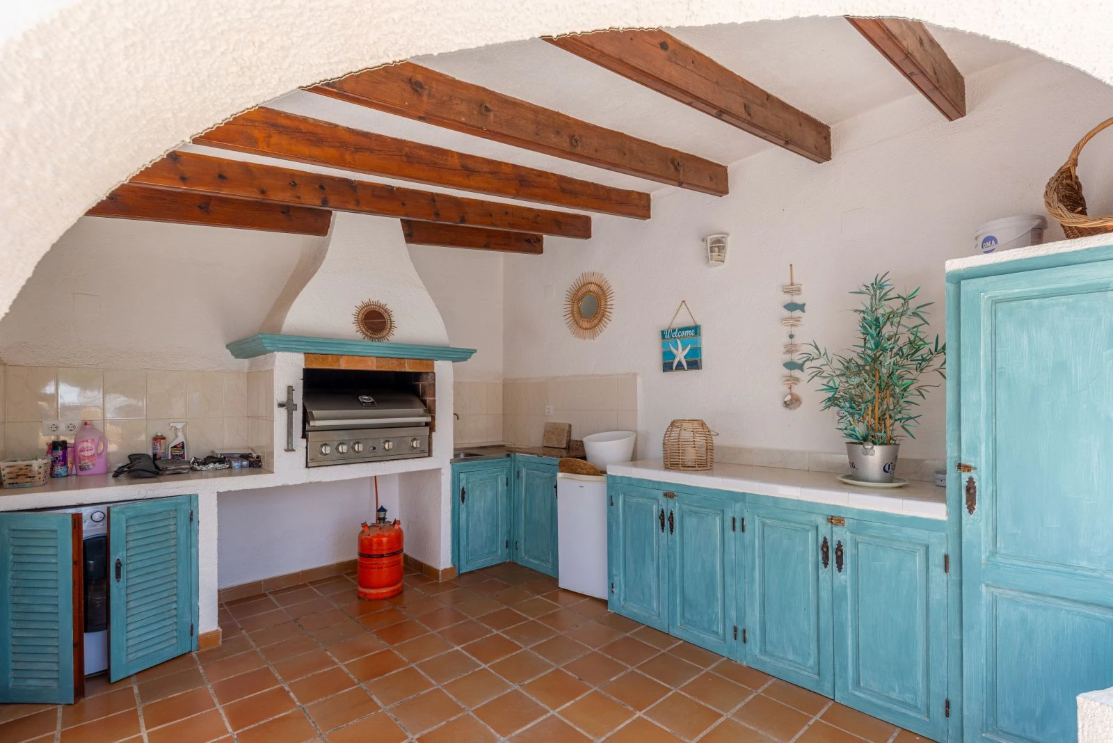 Espaciosa villa con 7 dormitorios, a un paso del centro de Moraira