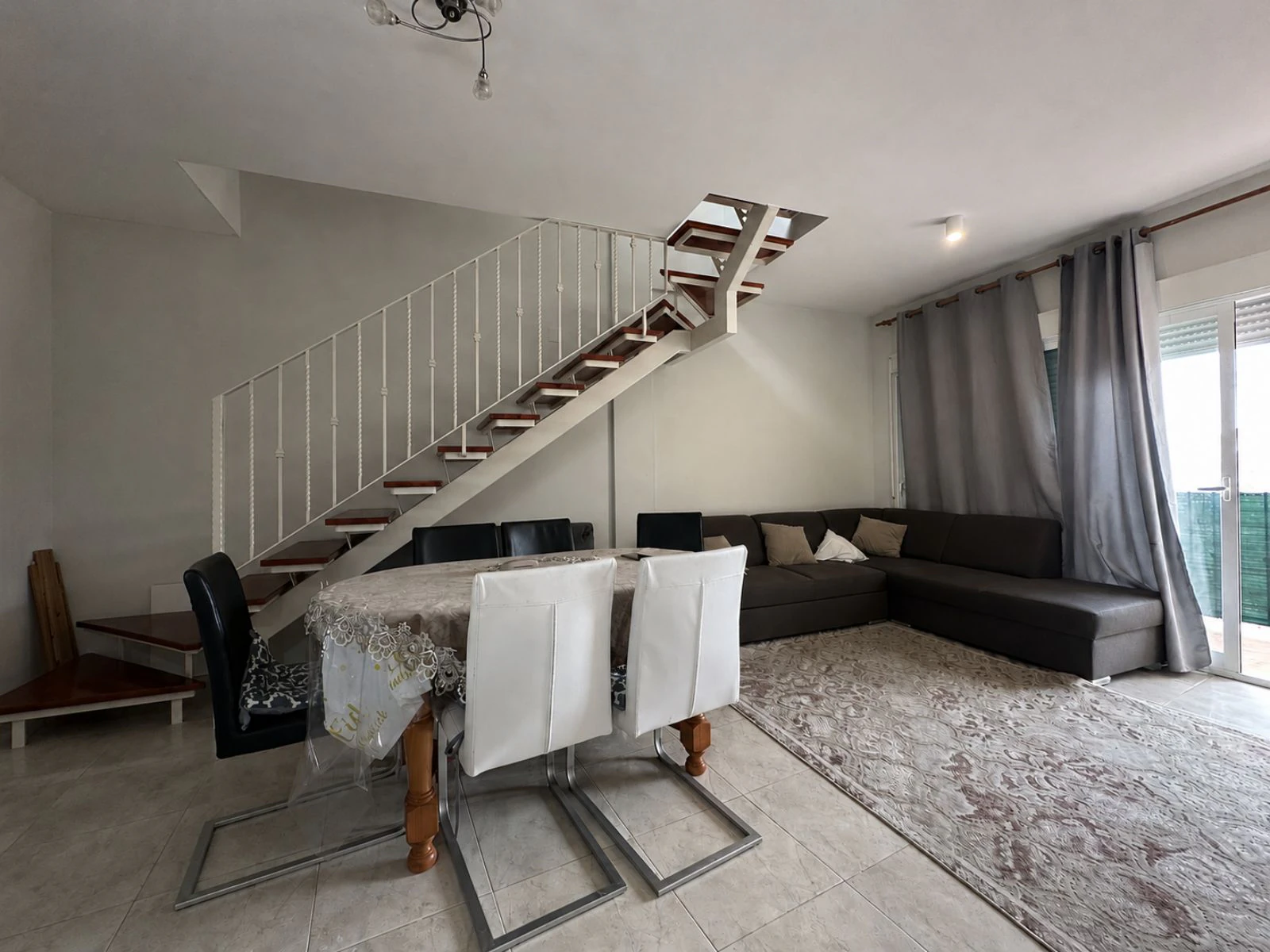 Apartment with large rooftop terrace, garage, and storage room