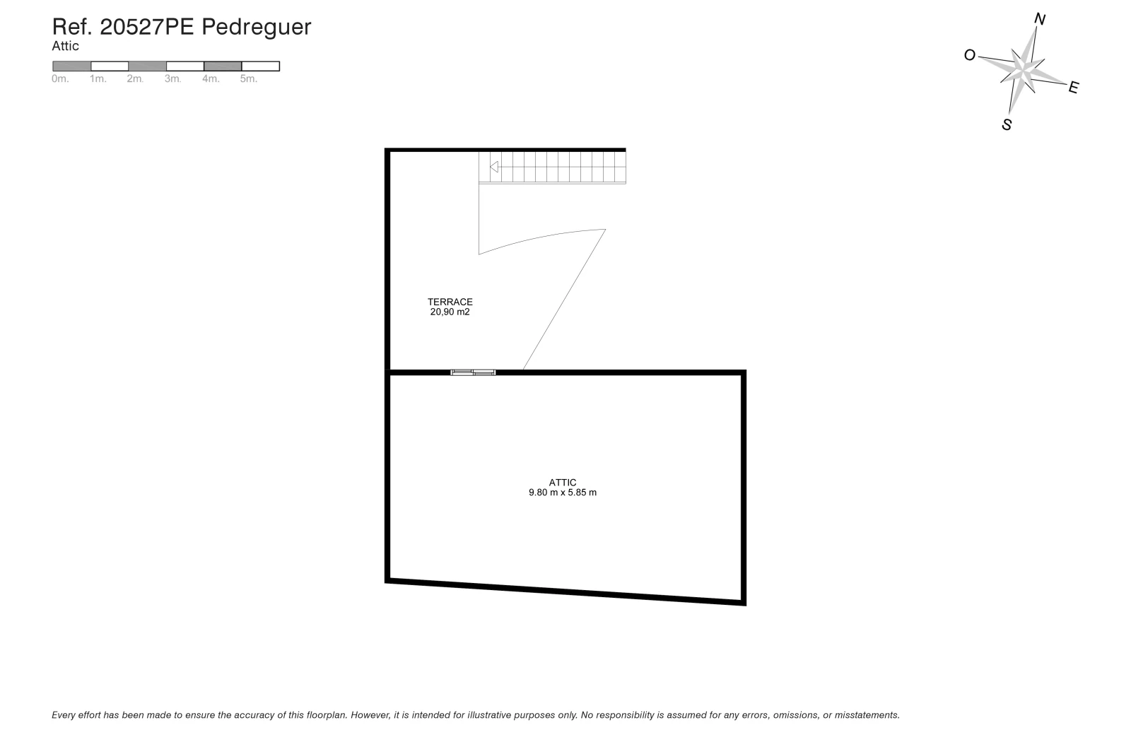 Spectacular village house with a large patio, barbecue, and garage.