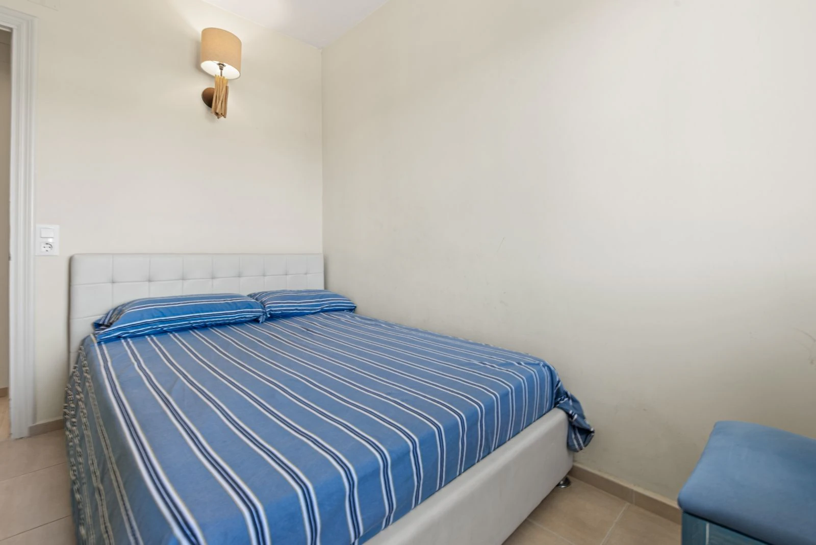 Apartment within walking distance to the beach and with stunning sea views