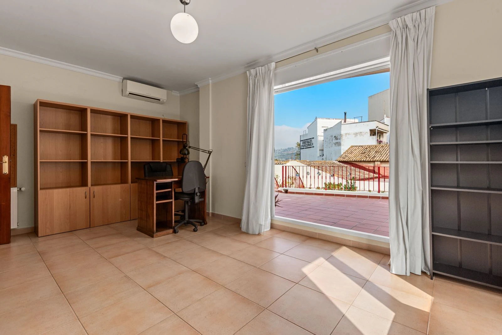 Spectacular village house with a large patio, barbecue, and garage.