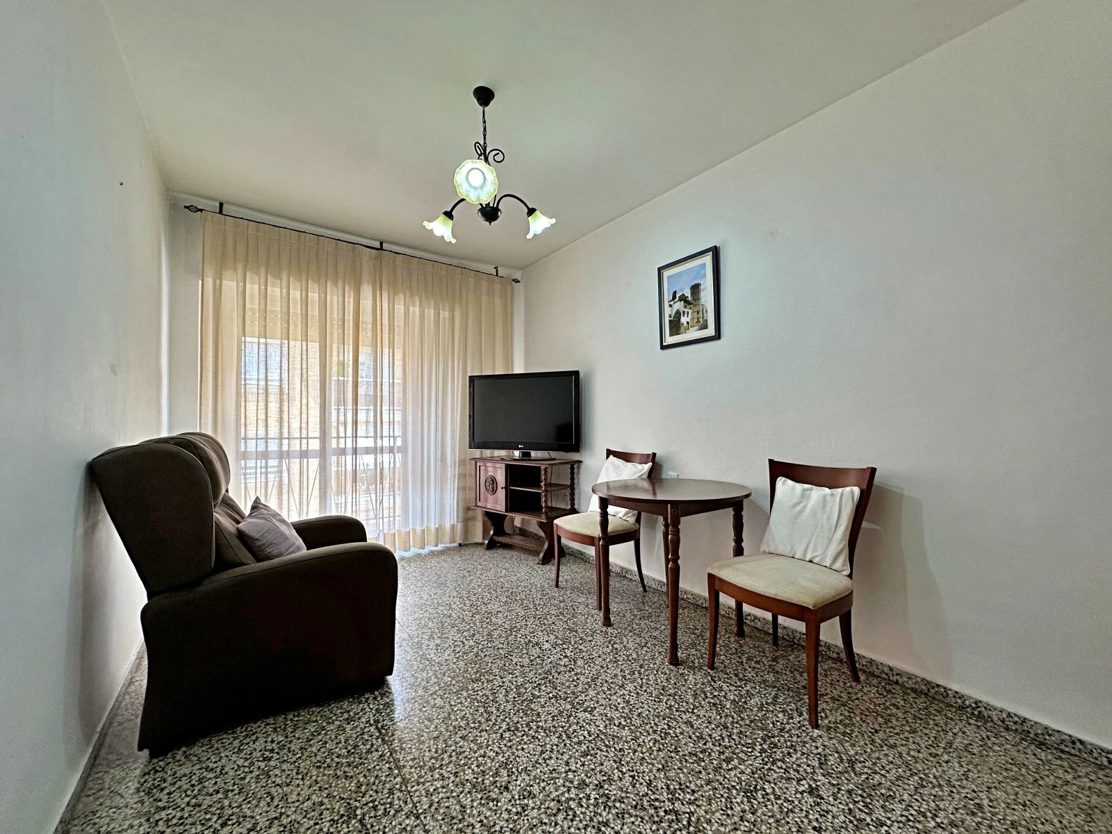 Spacious apartment within walking distance of the town center and the port