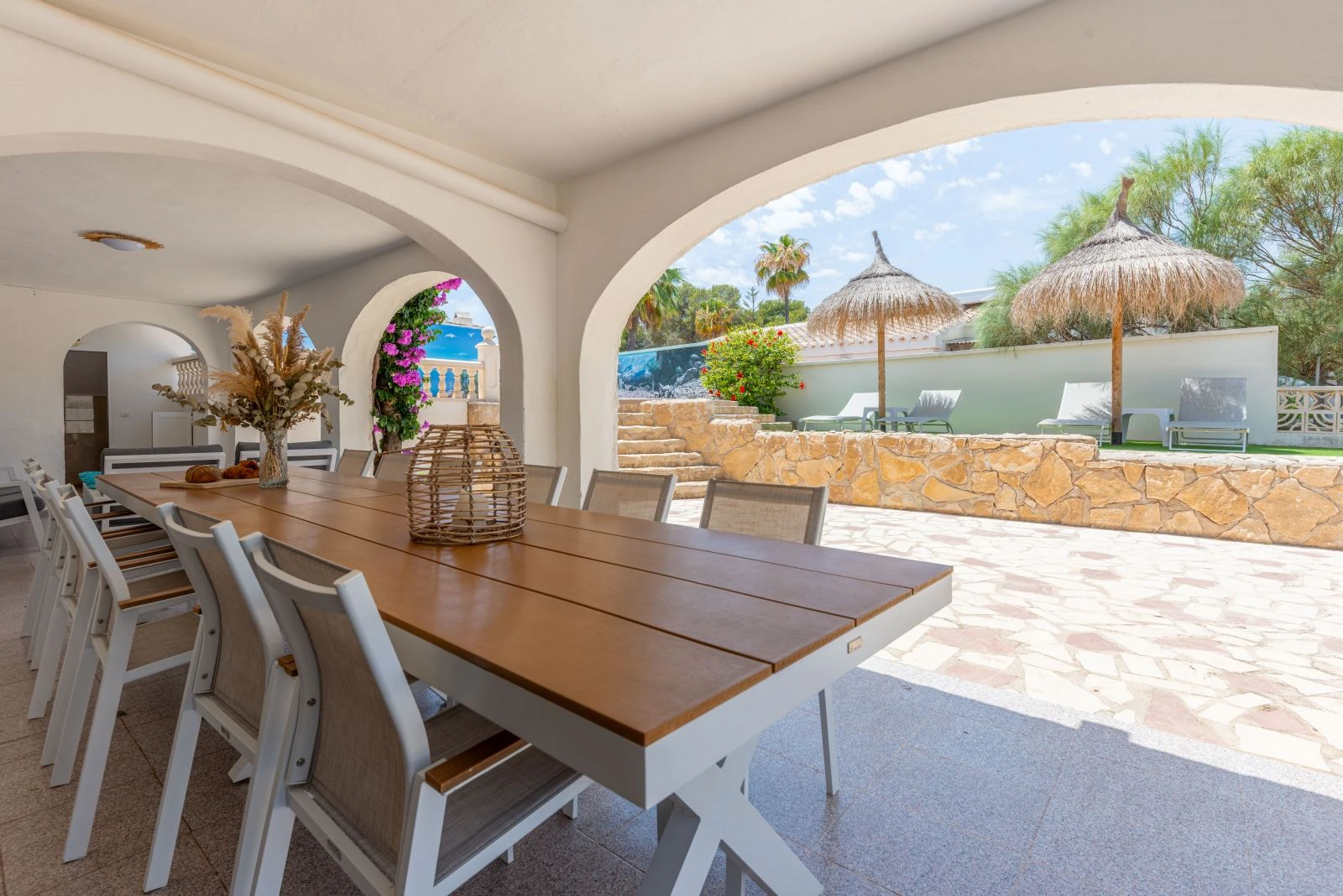 Espaciosa villa con 7 dormitorios, a un paso del centro de Moraira