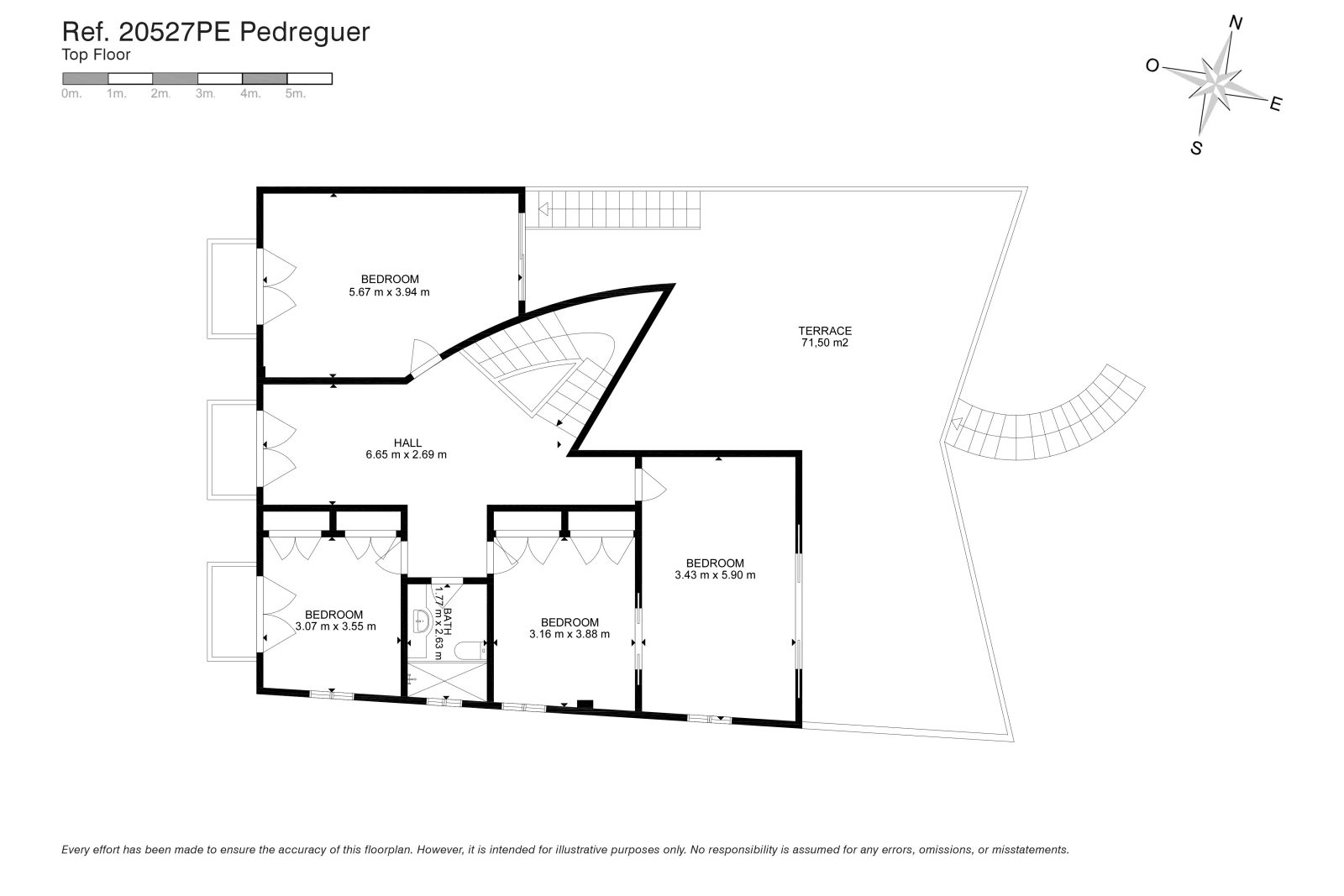 Spectacular village house with a large patio, barbecue, and garage.