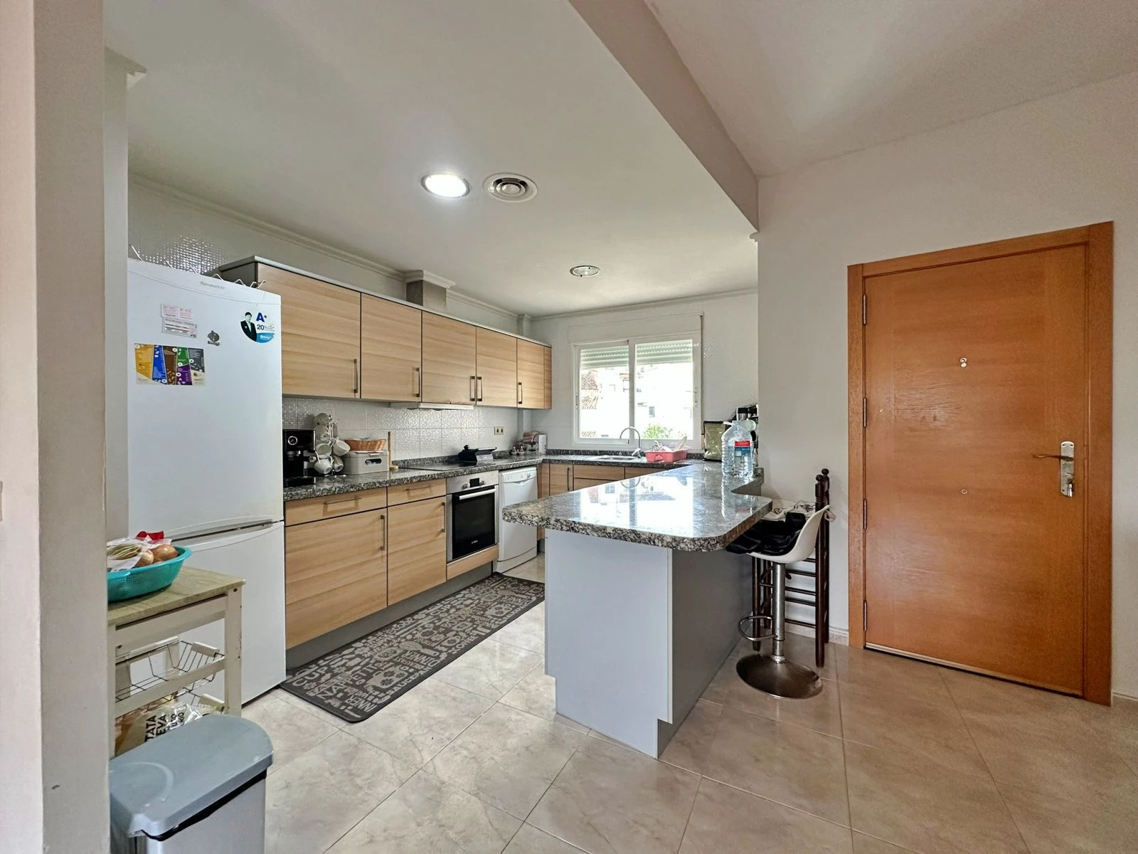 Apartment with large rooftop terrace, garage, and storage room