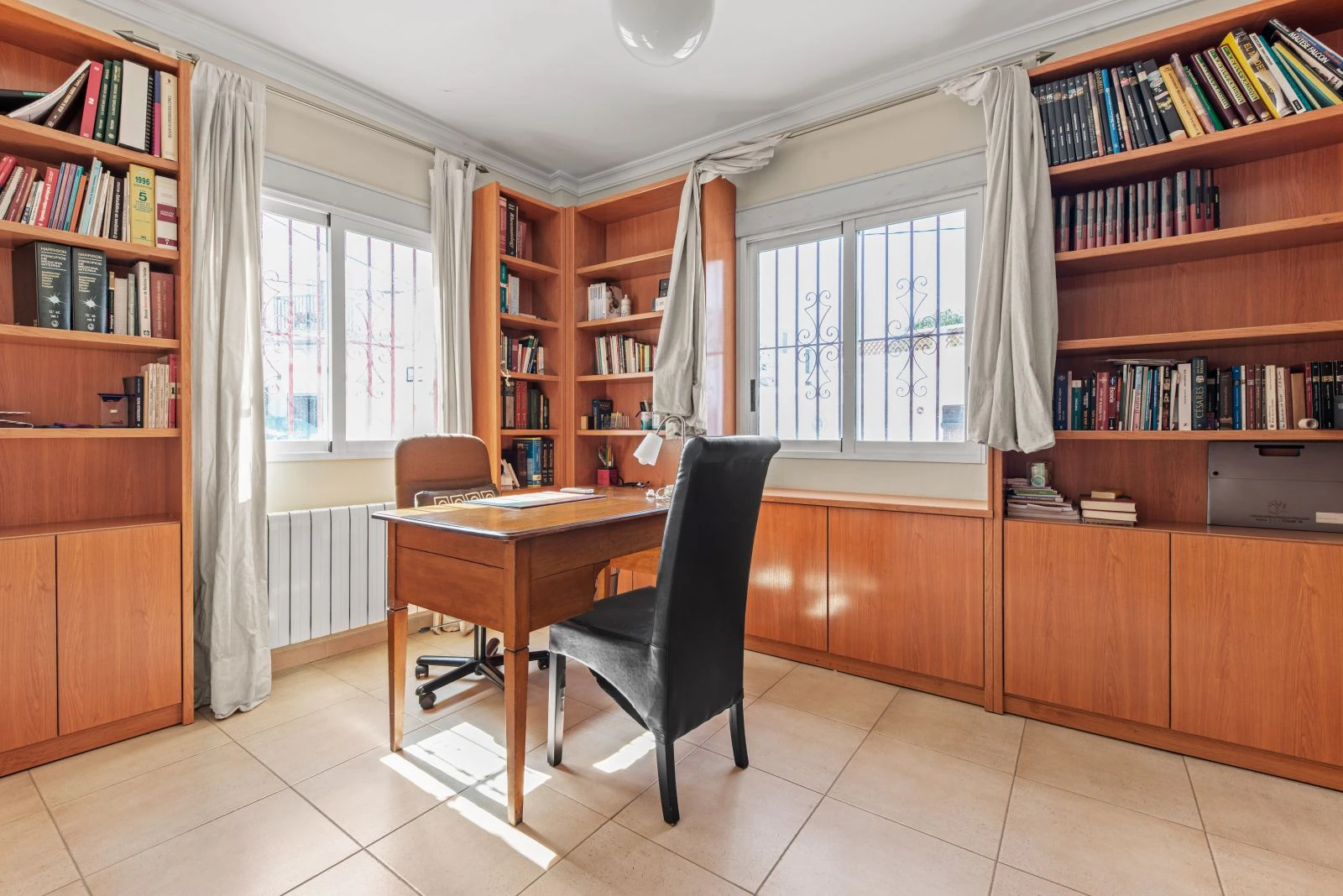 Spectacular village house with a large patio, barbecue, and garage.