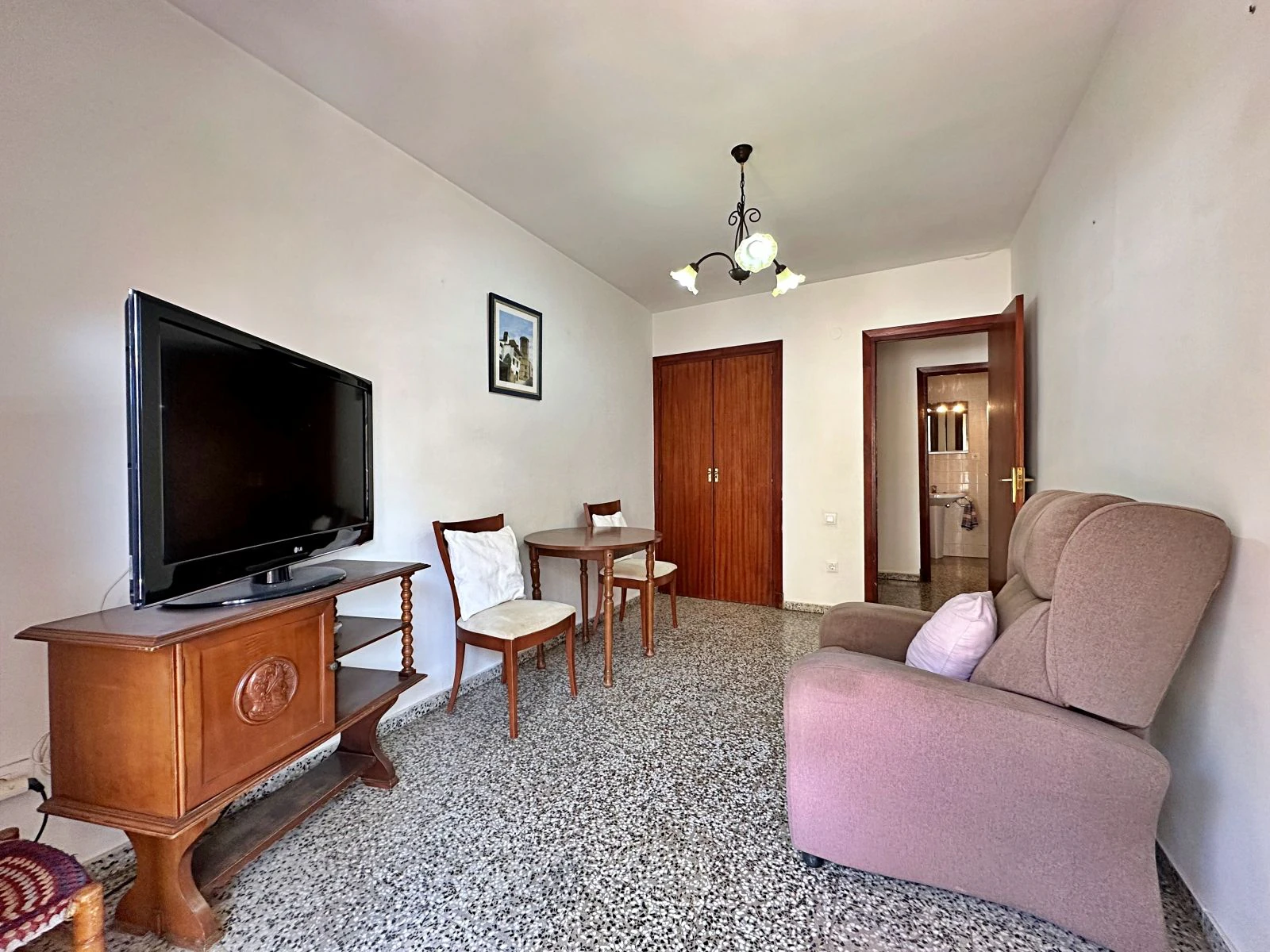 Spacious apartment within walking distance of the town center and the port