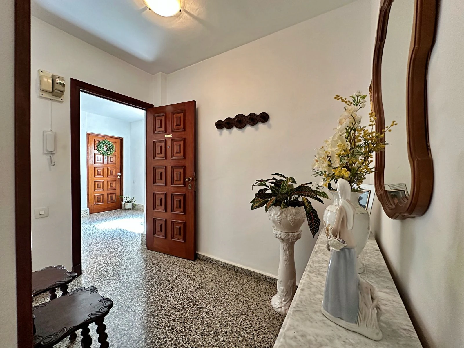 Spacious apartment within walking distance of the town center and the port