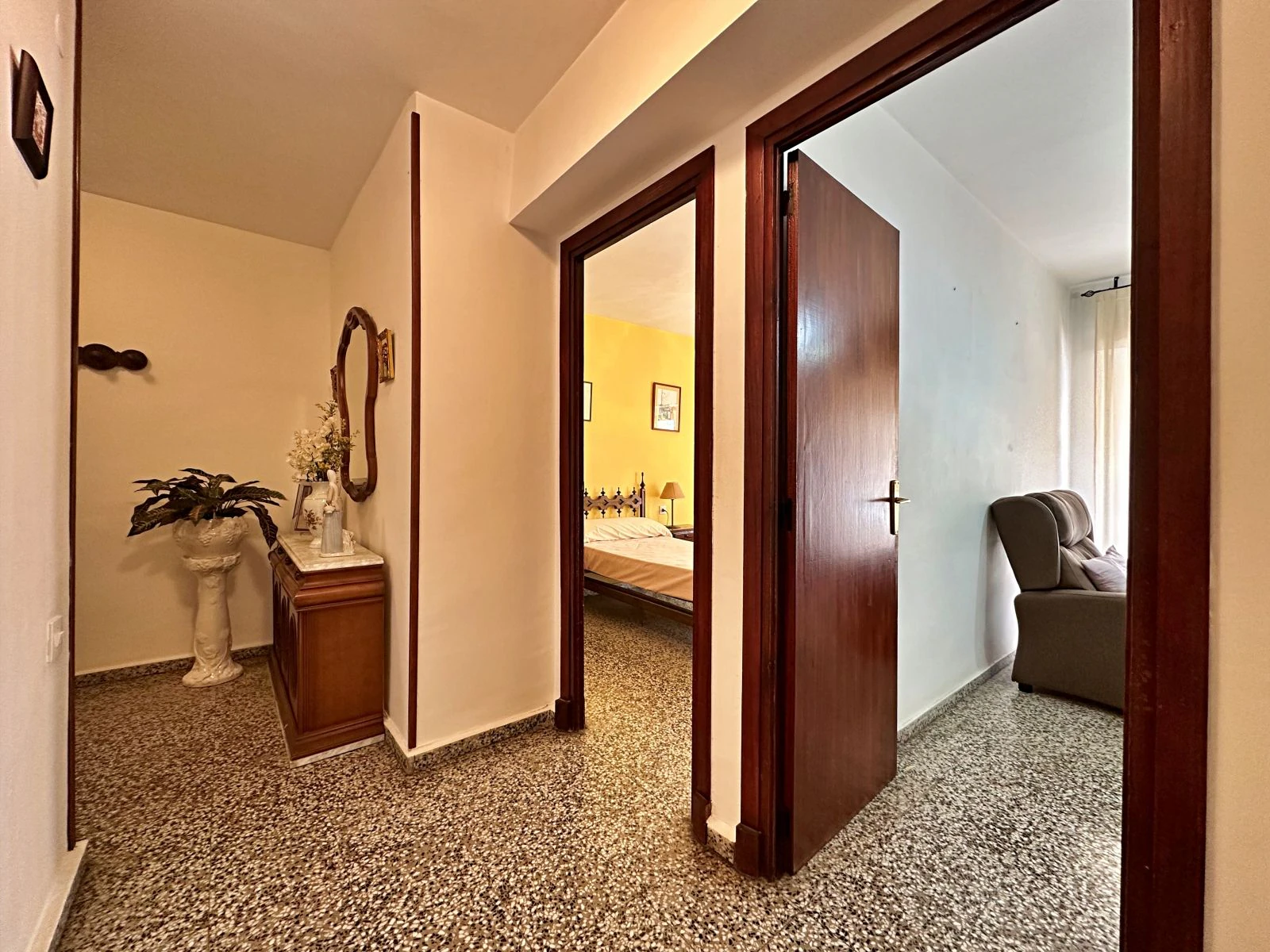 Spacious apartment within walking distance of the town center and the port