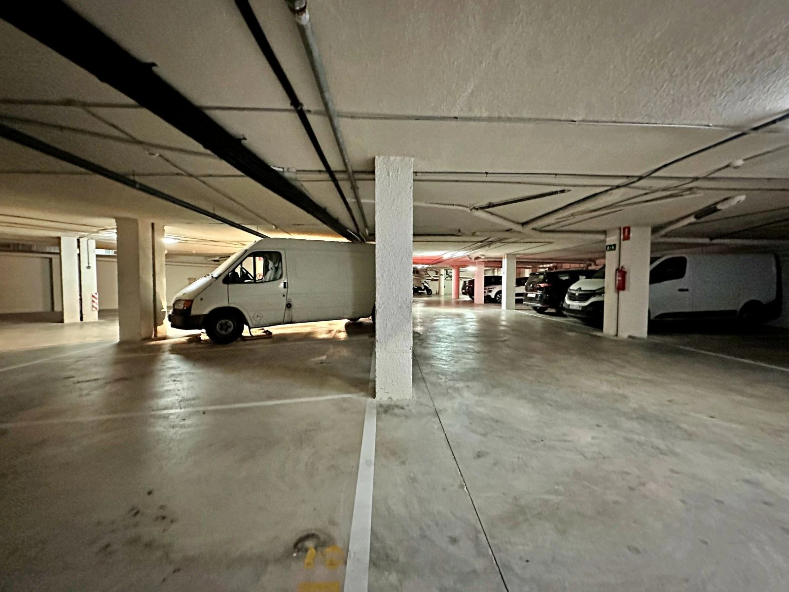 Parkeerplaats van 16 m2