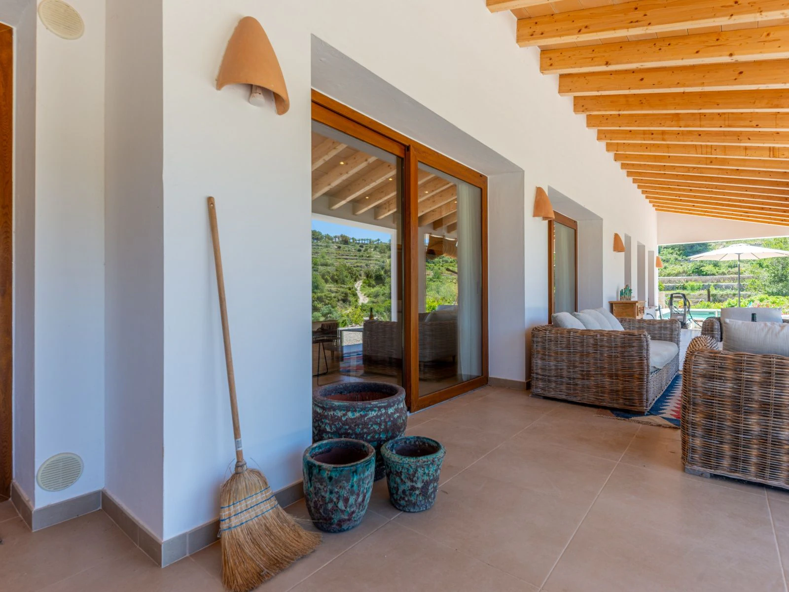 Moderna finca/villa off-grid con piscina y total privacidad en Benissa.
