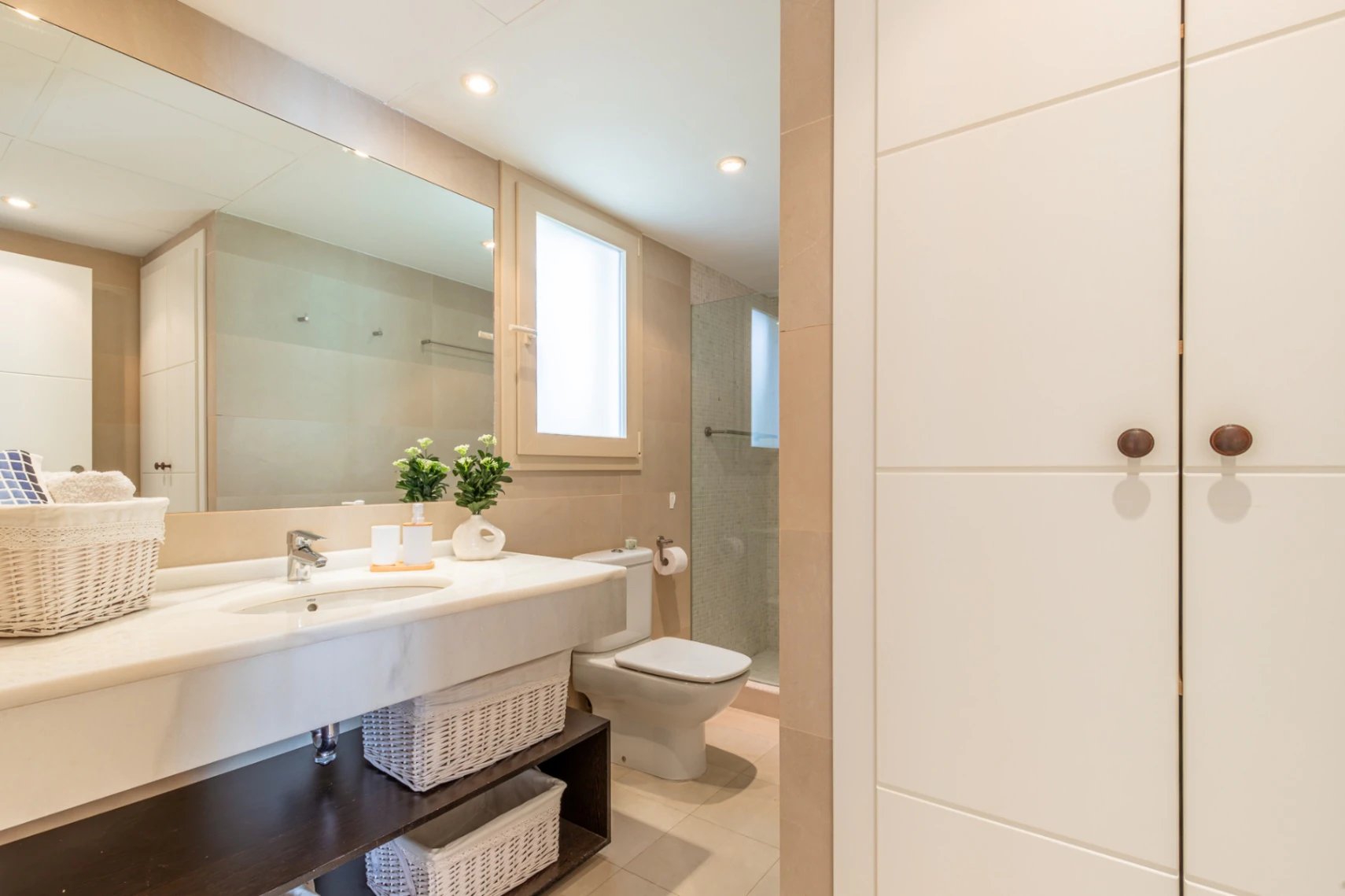 Apartamento de lujo en venta en Moraira centro con gran piscina y orientación sur