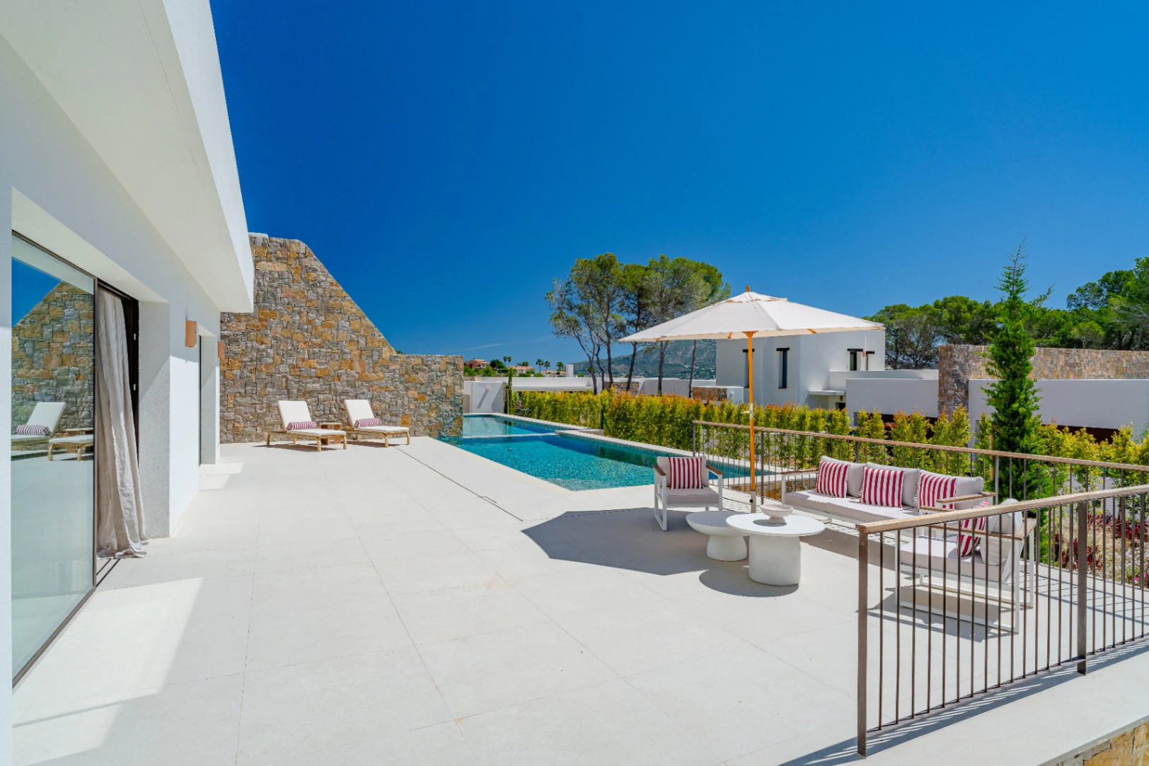Luxuriöse Doppelhaushälfte zum Verkauf in Moraira