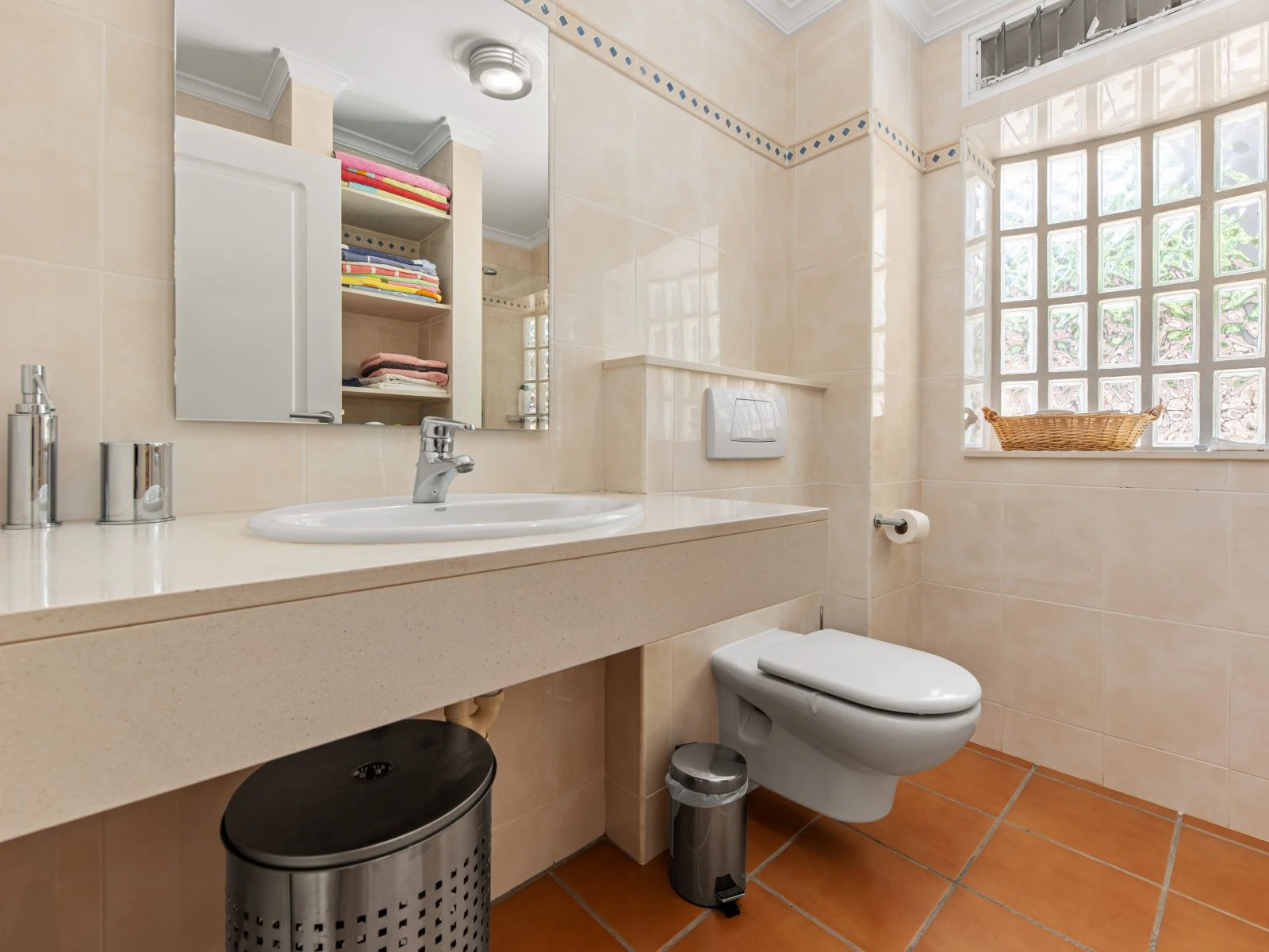 Royal Mediterranean villa with panoramic views of the Montgó, the golf course, and the Mediterranean Sea.