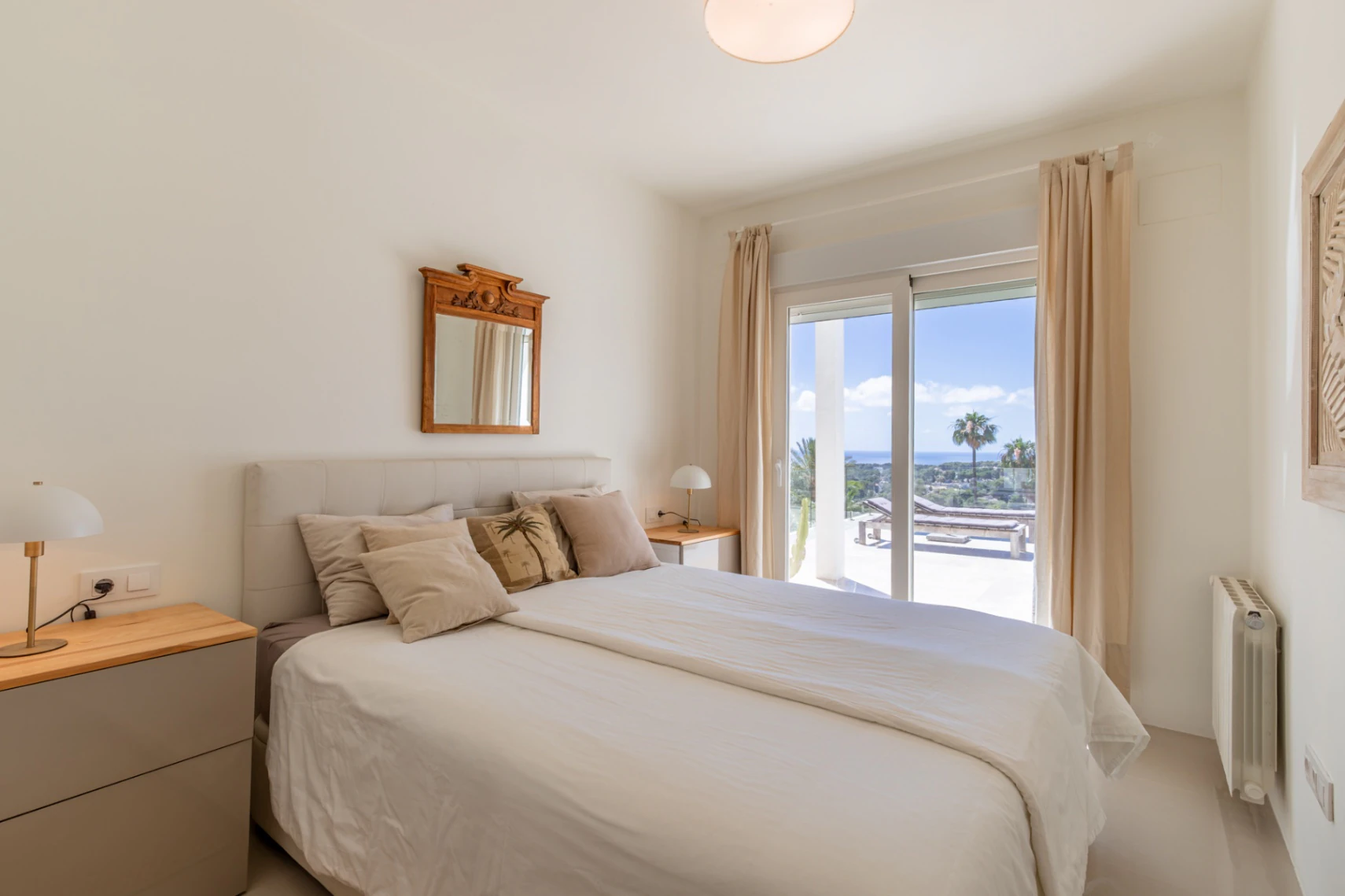Moderne Villa mit spektakulärem Meerblick zum Verkauf in Moraira