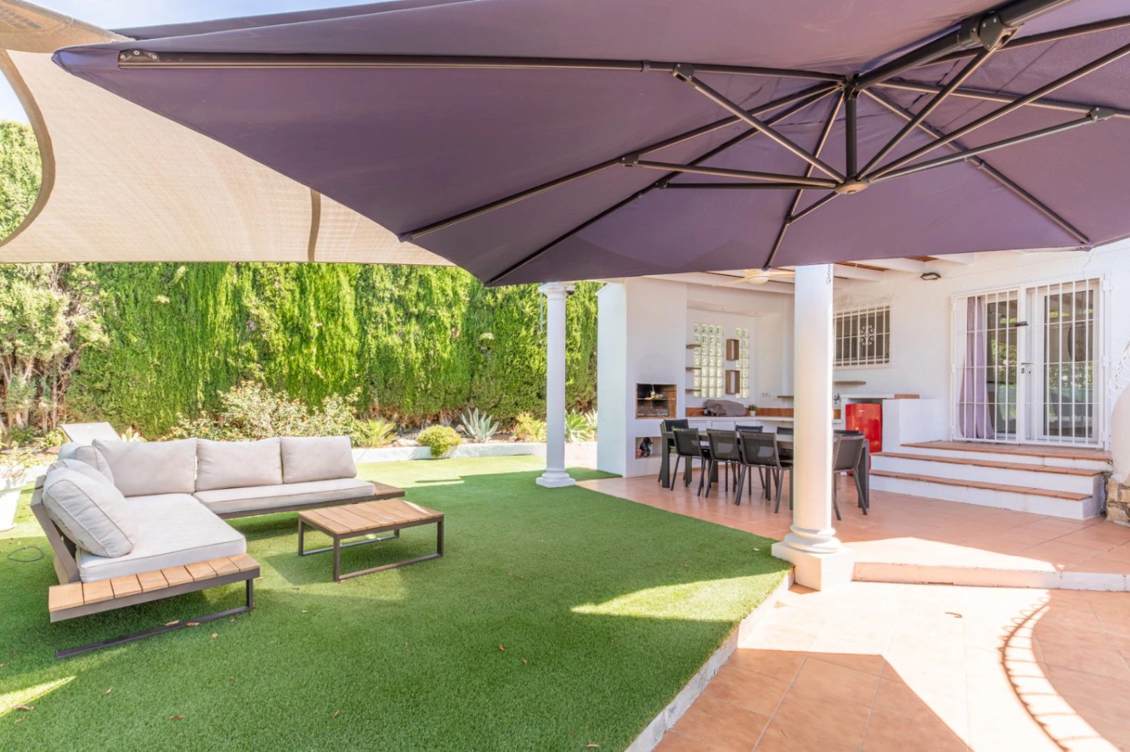 Villa with sea views for sale in Moraira: Spaciousness, terraces, and excellent location.