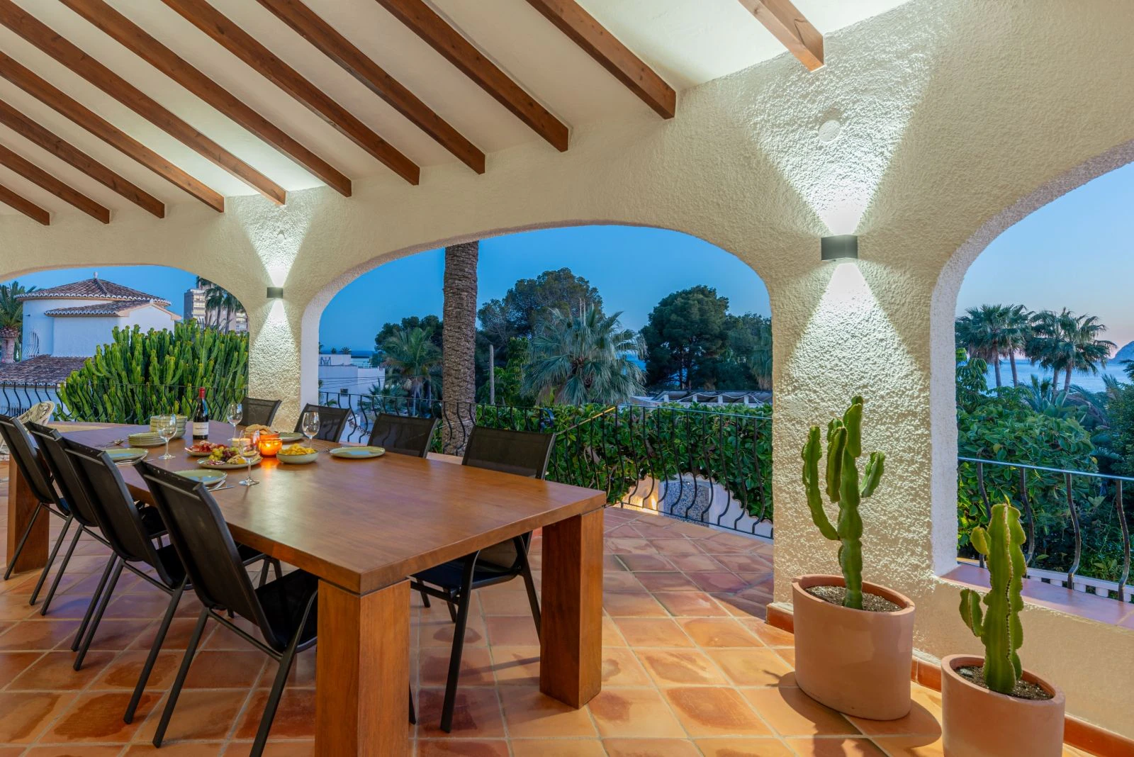 Prachtige villa met zeezicht op 600 meter van El Portet strand