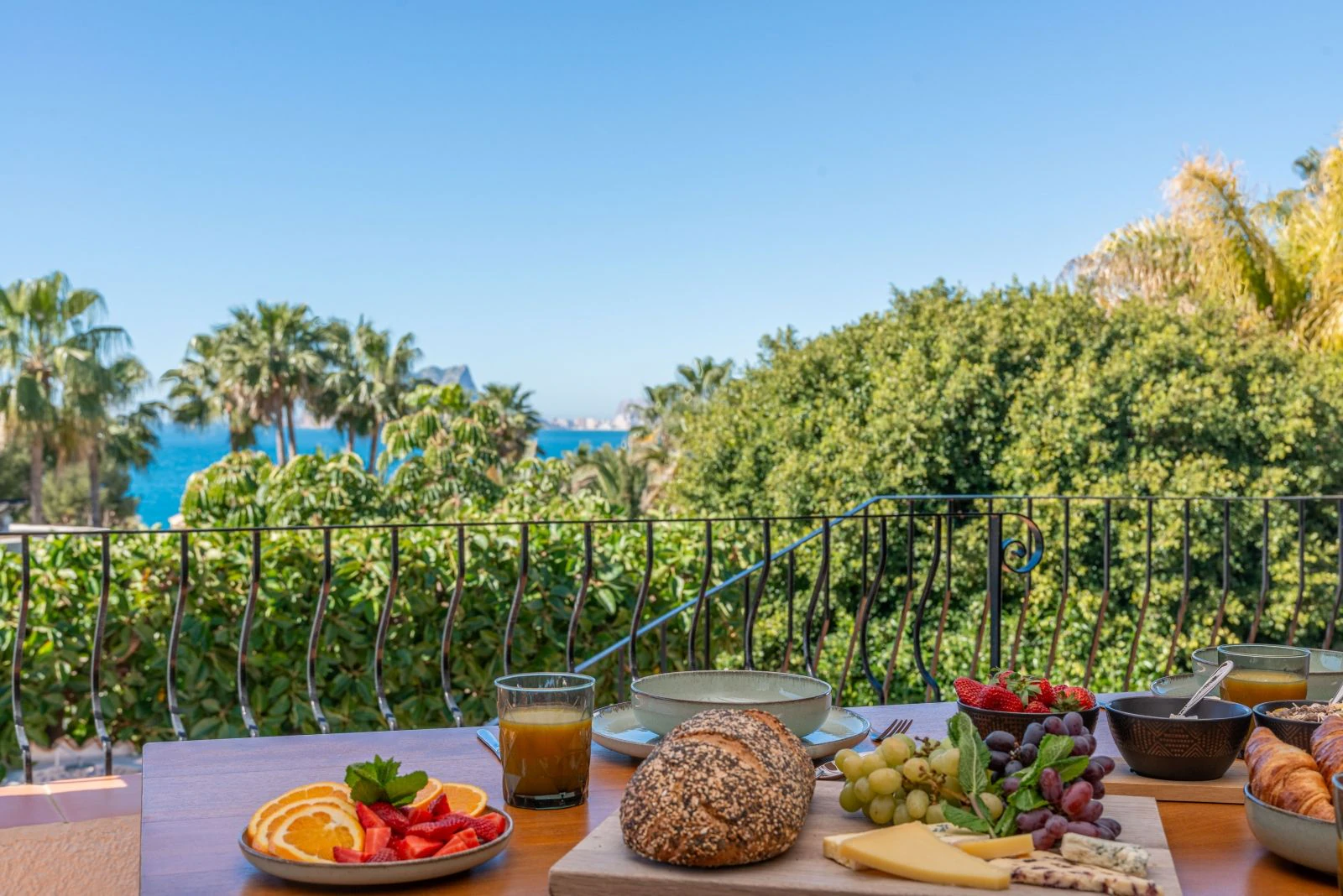 Prachtige villa met zeezicht op 600 meter van El Portet strand
