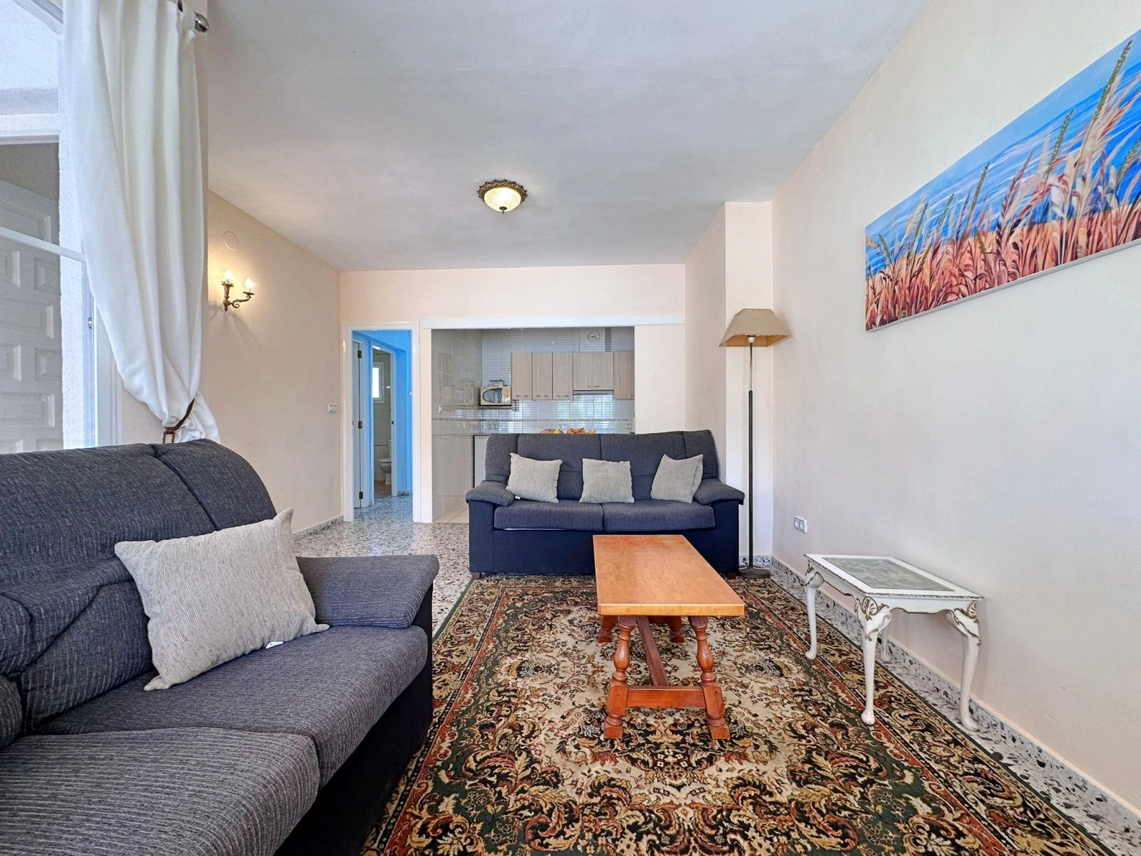 Single-storey bungalow close to the beach, shops, restaurants and amenities in Moraira