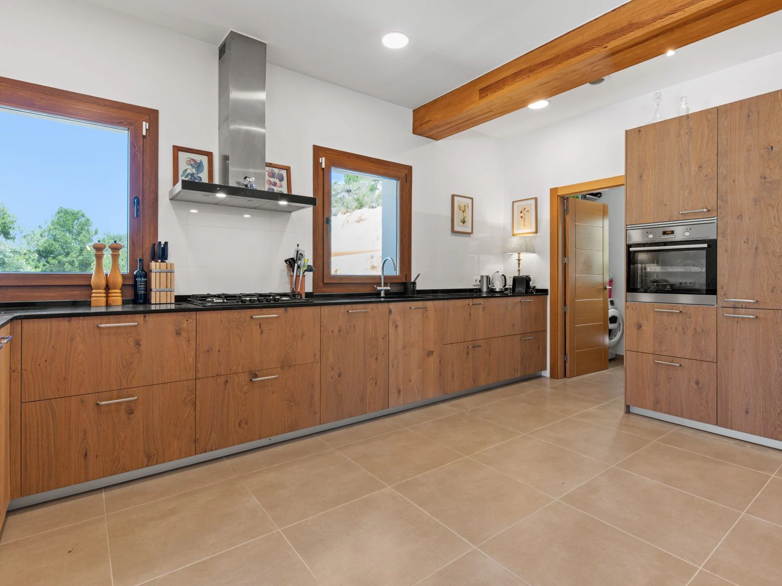 Moderna finca/villa off-grid con piscina y total privacidad en Benissa.