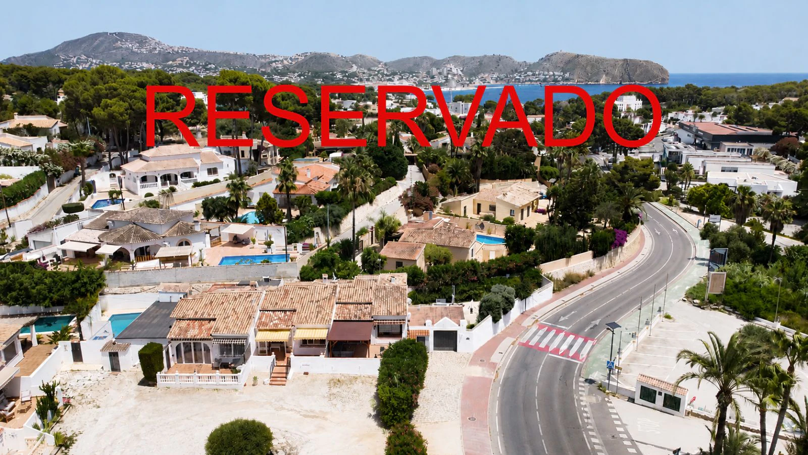 Encantador bungalow cerca de la playa, tiendas, restaurantes y todos los servicios