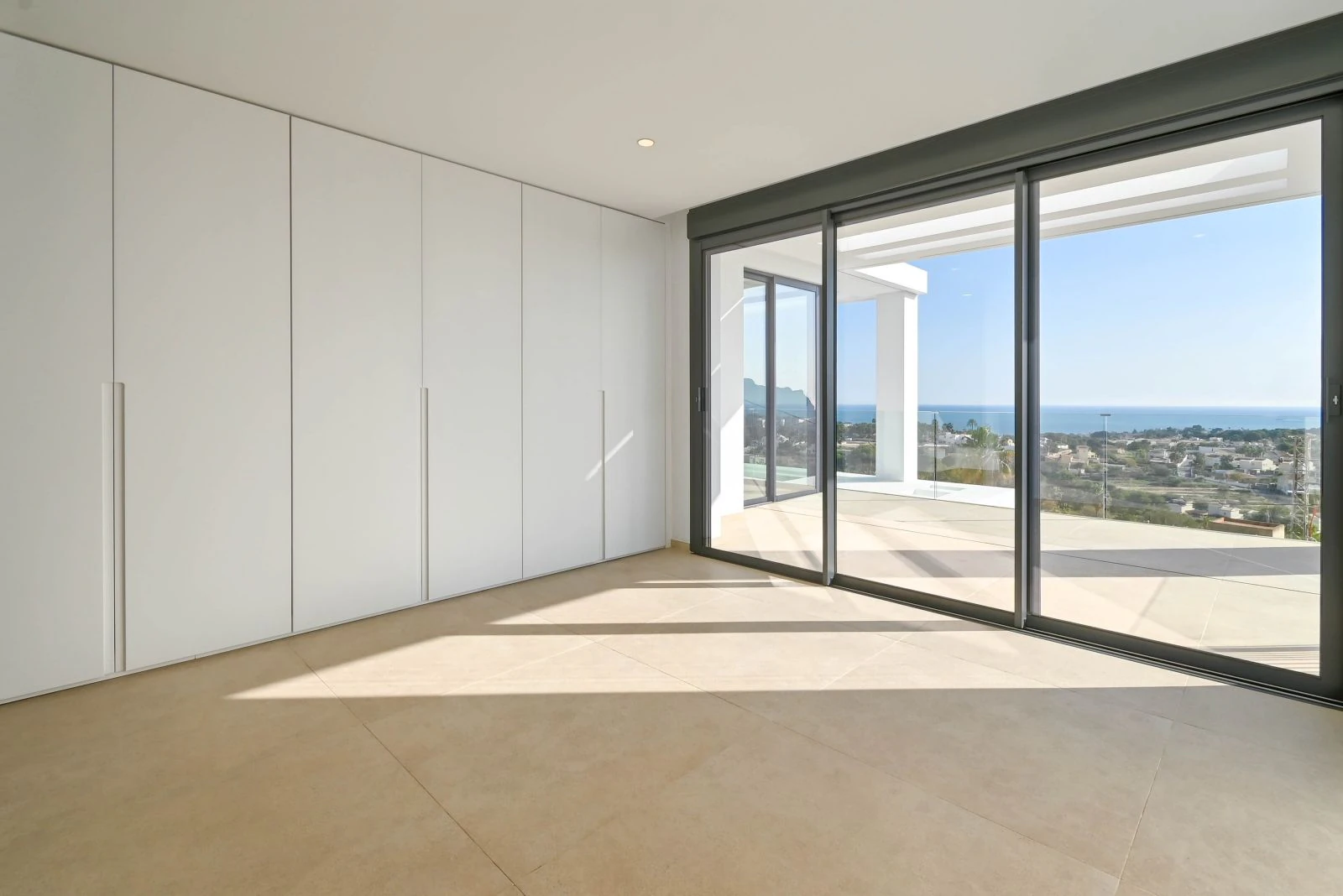 Villa de obra nueva en Benissa con impresionantes vistas al mar