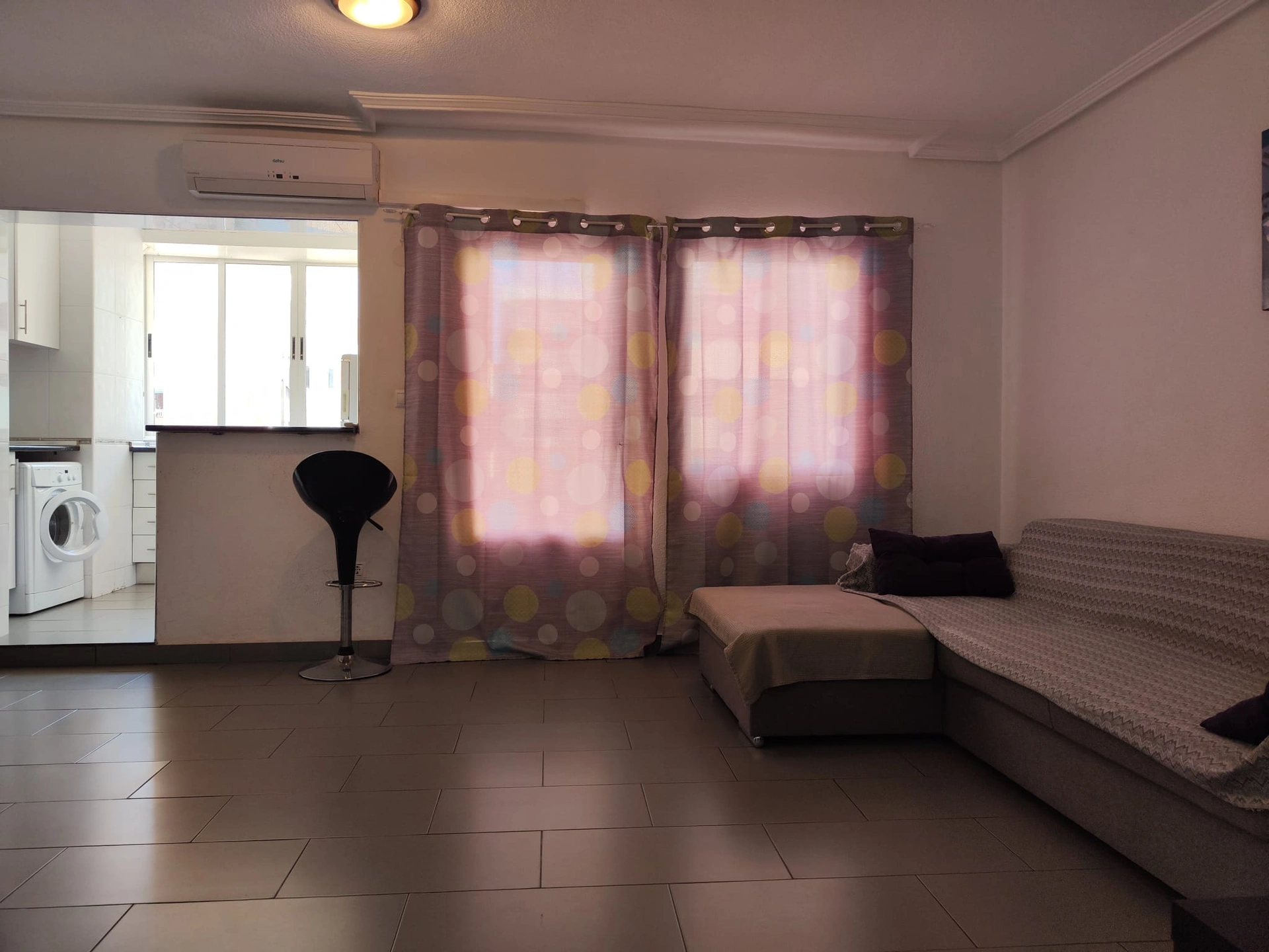 Atico en venta en el centro de Torrevieja, 1 dormitorio.