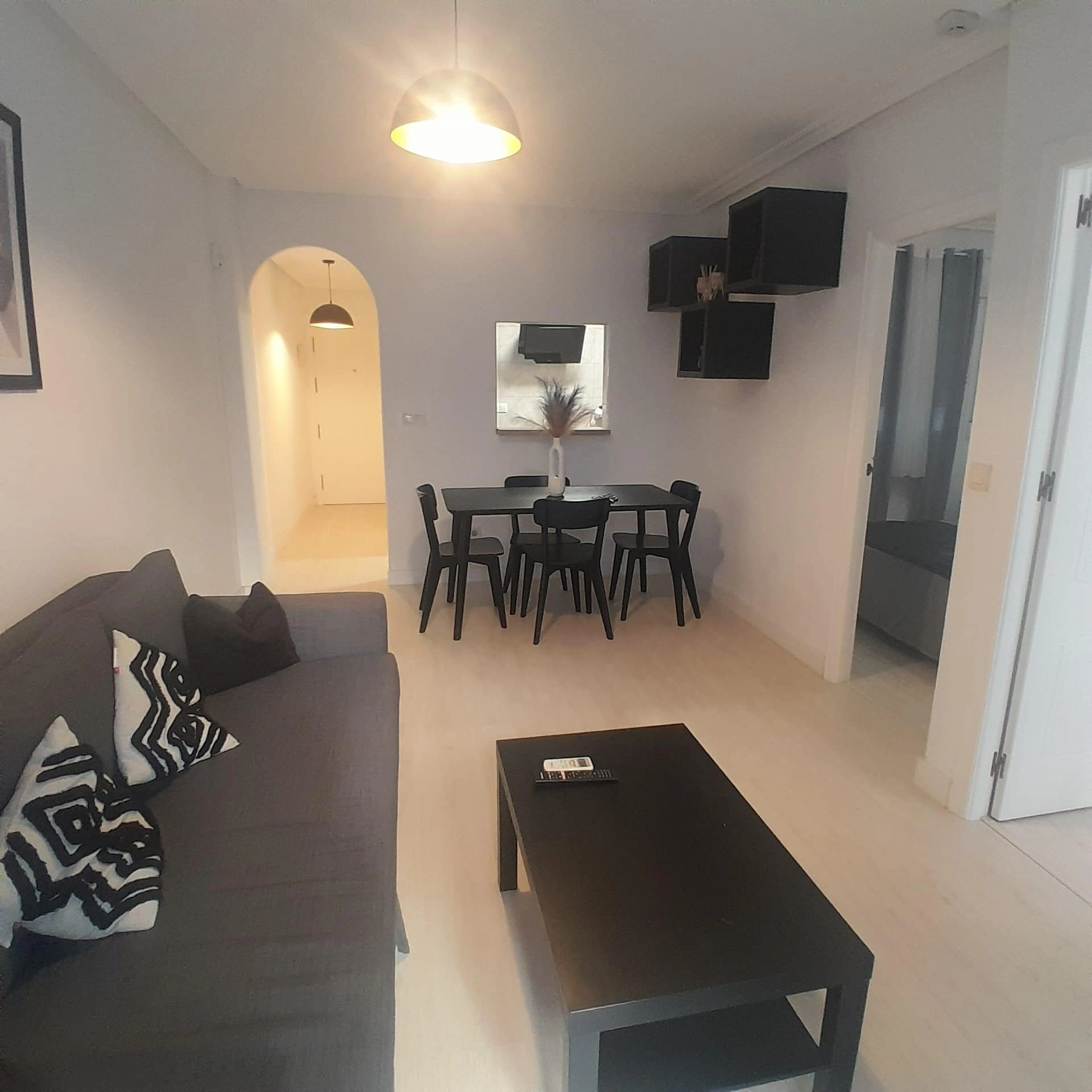 APARTAMENTO 2 DORMITORIOS REFORMADO CERCA PLAYA DEL CURA 135.000€