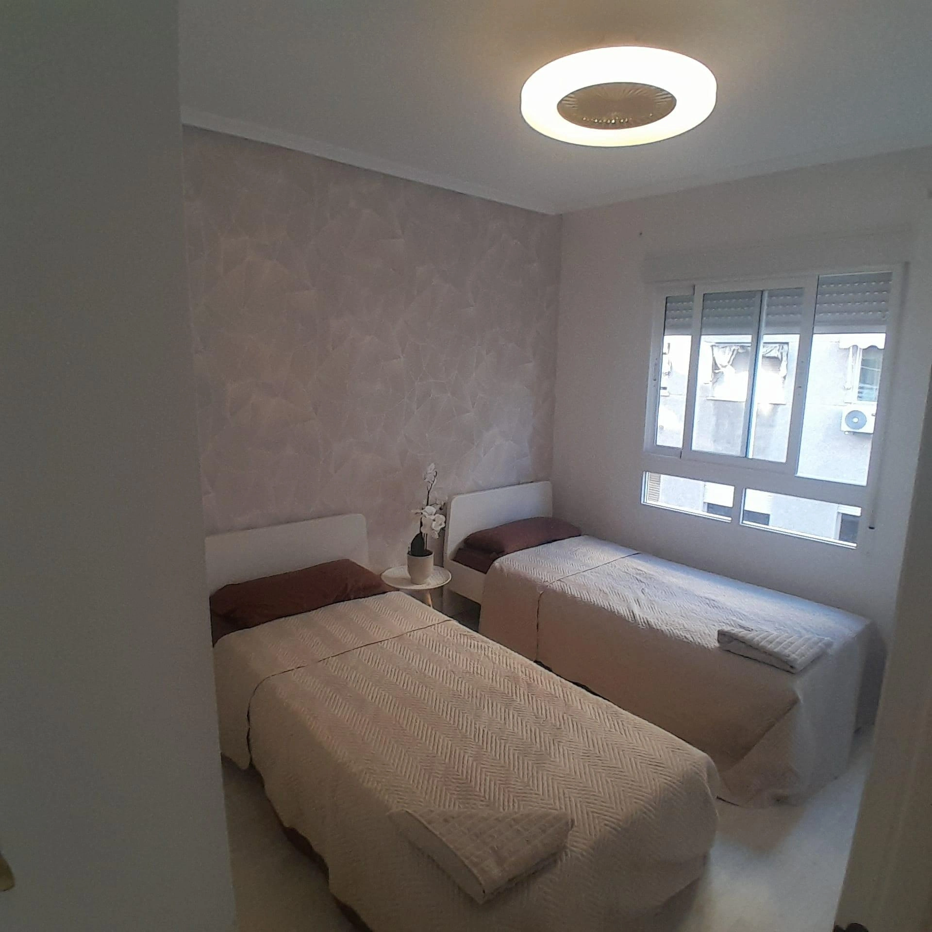 APARTAMENTO 2 DORMITORIOS REFORMADO CERCA PLAYA DEL CURA 135.000€