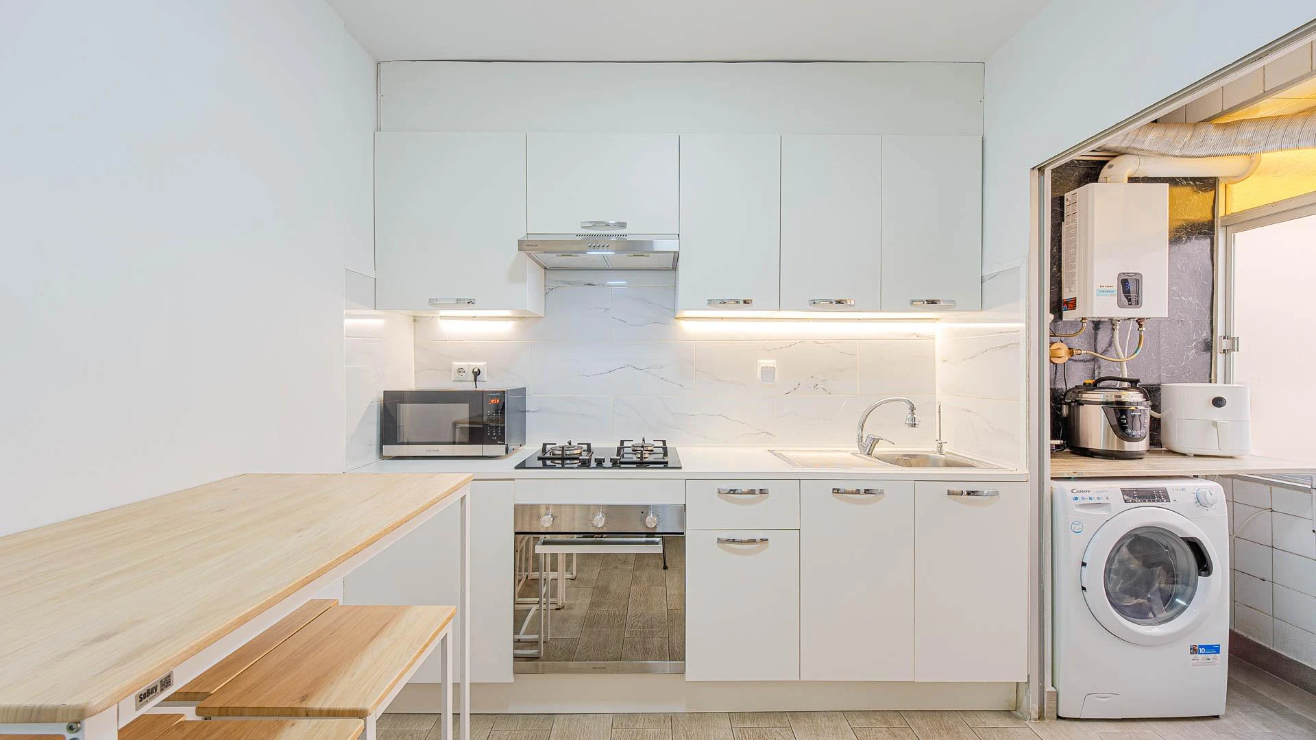 Apartamento reformado de 3 dormitorios a 700 metros del mar, Torrevieja.