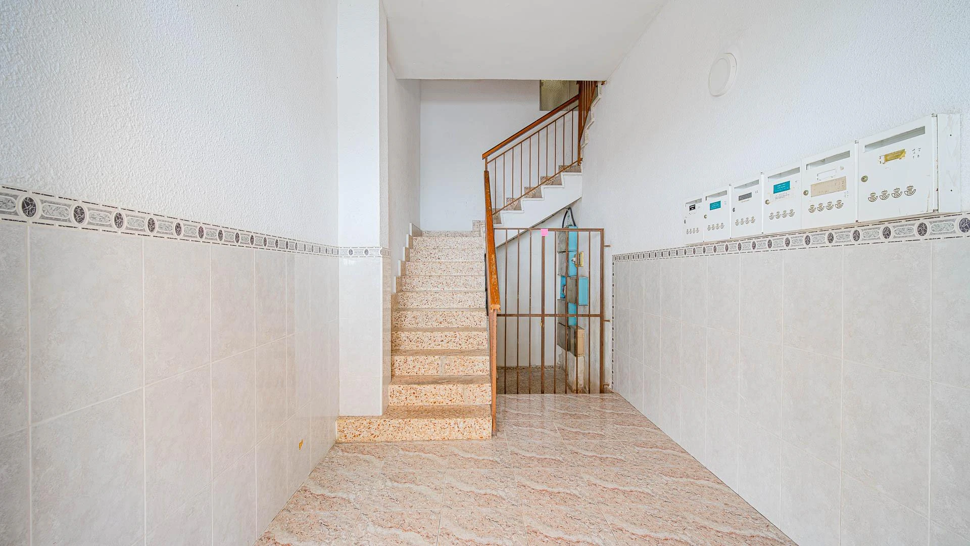 Apartamento reformado de 3 dormitorios a 700 metros del mar, Torrevieja.