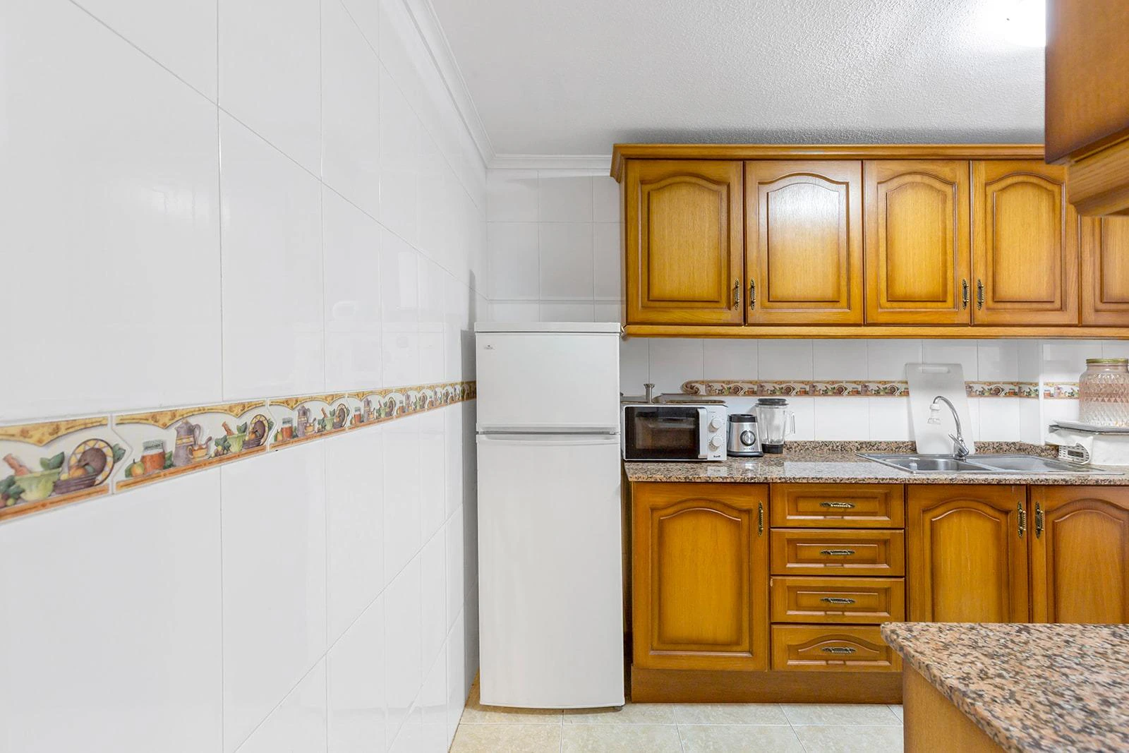 Opportunity for 2 bedrooms with 2 bathrooms