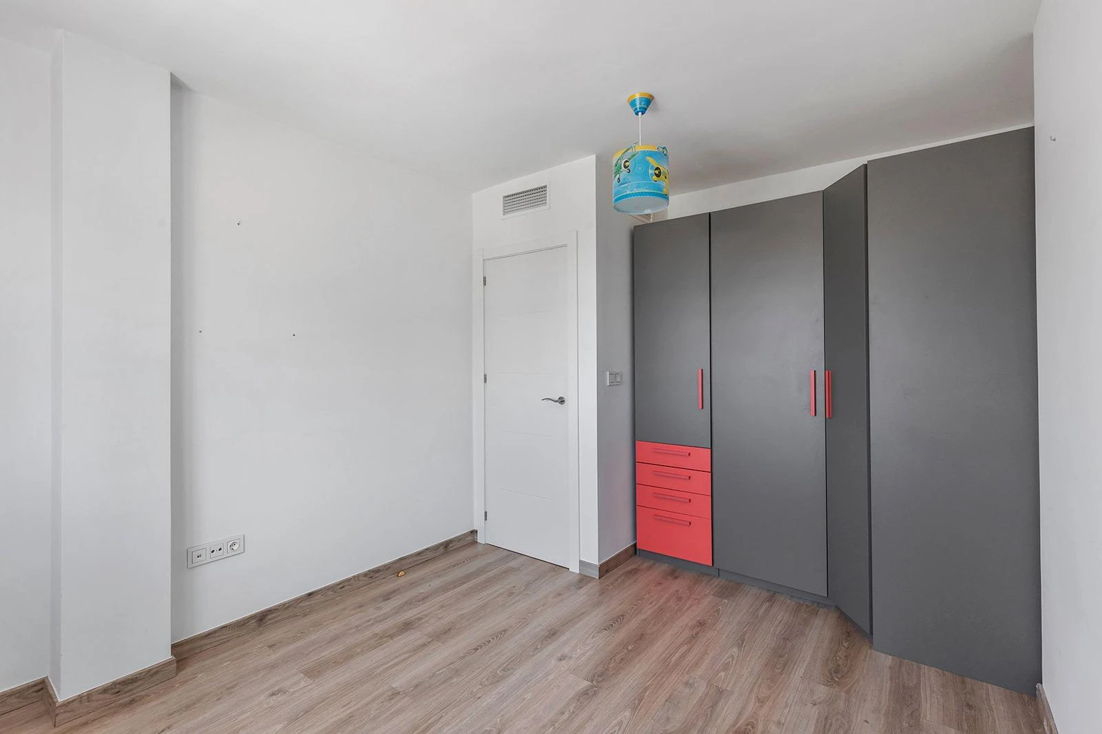 Oportunidad Villa reformada en Aguas Nuevas