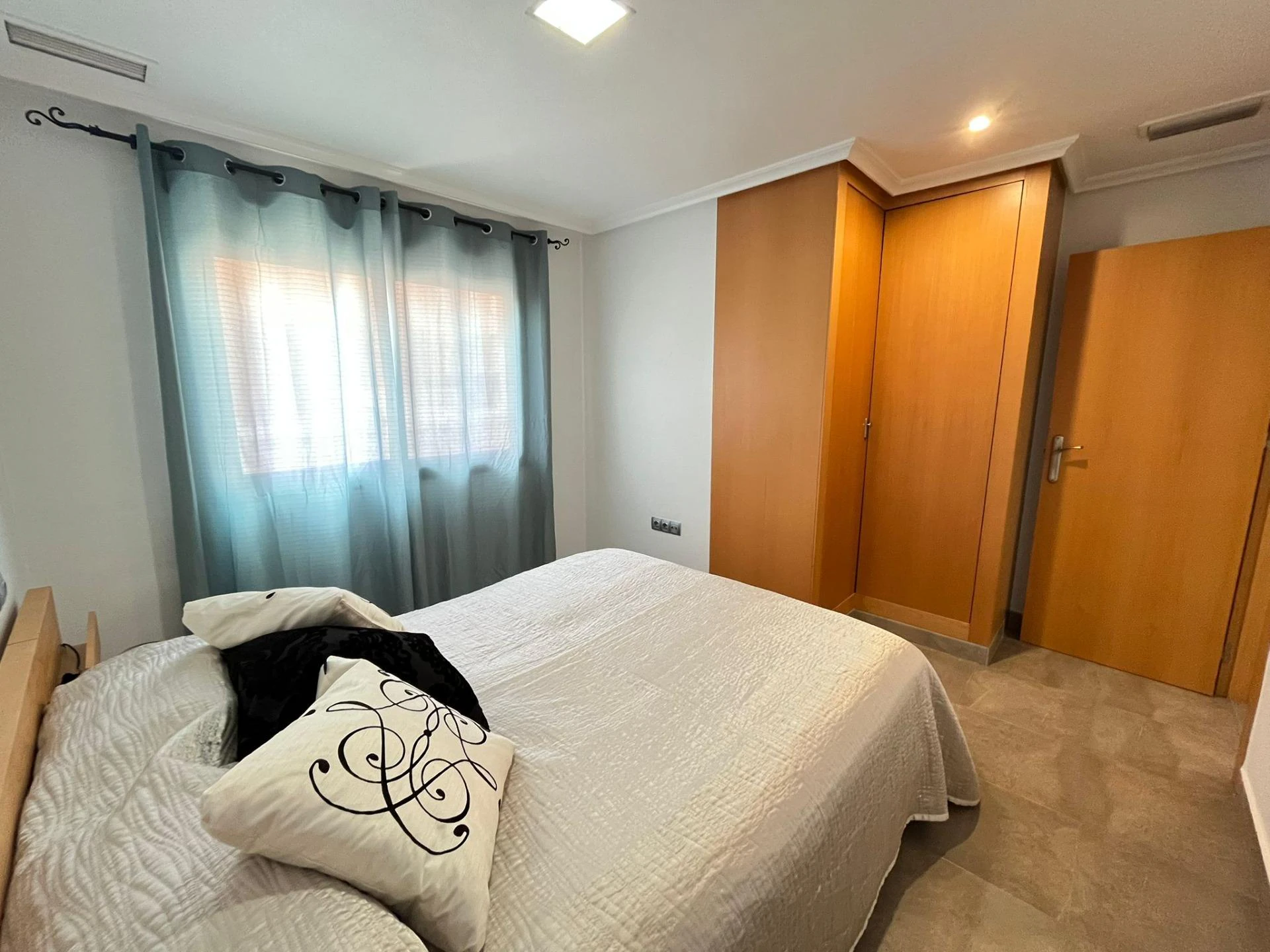 Apartamento seminuevo a 150m de la playa de La Mata – ¡Listo para entrar!